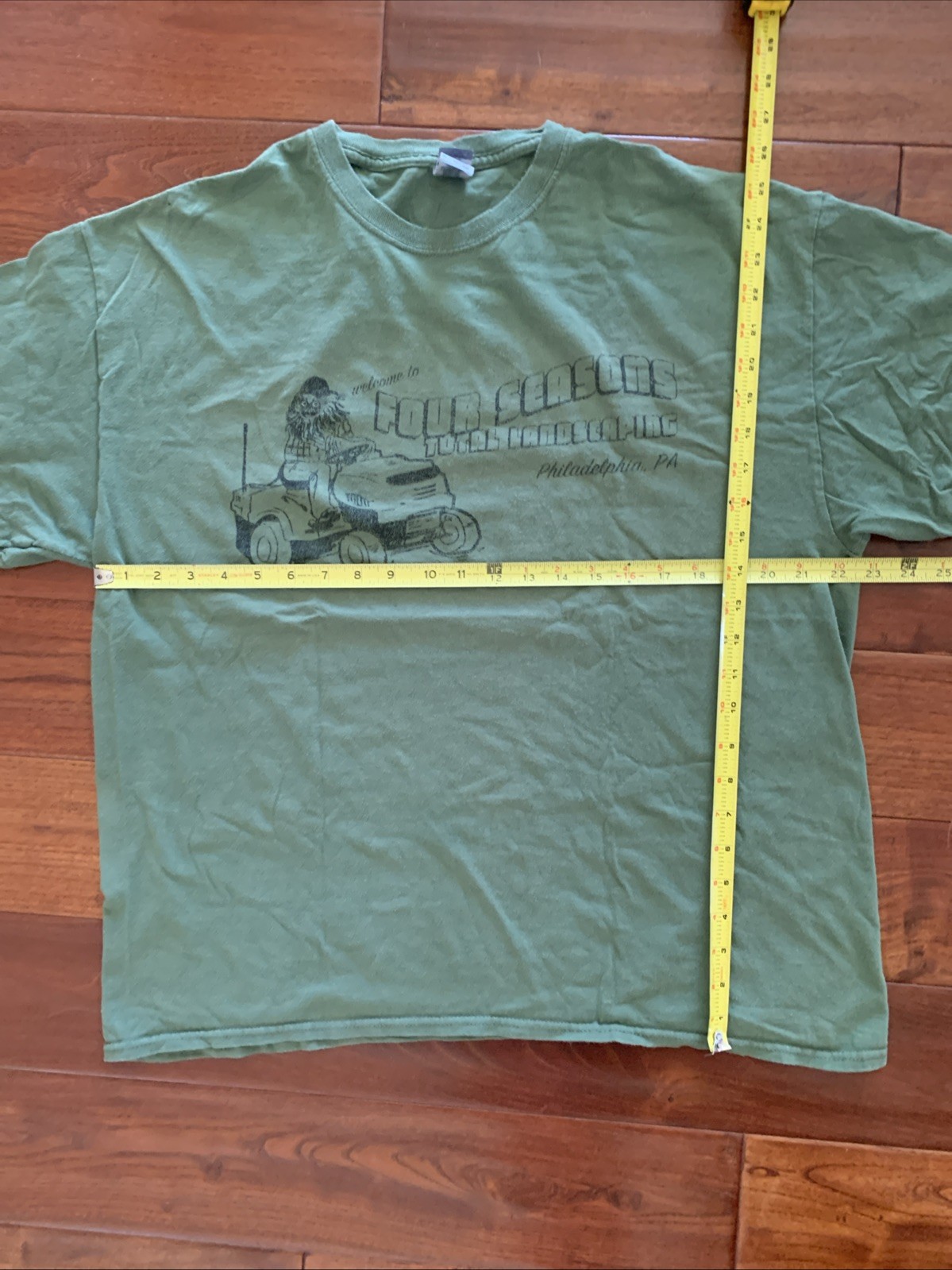 Gritty Four Seasons Total Landscaping Graphic T -Shirt Men’s XL Philadelphia PA
