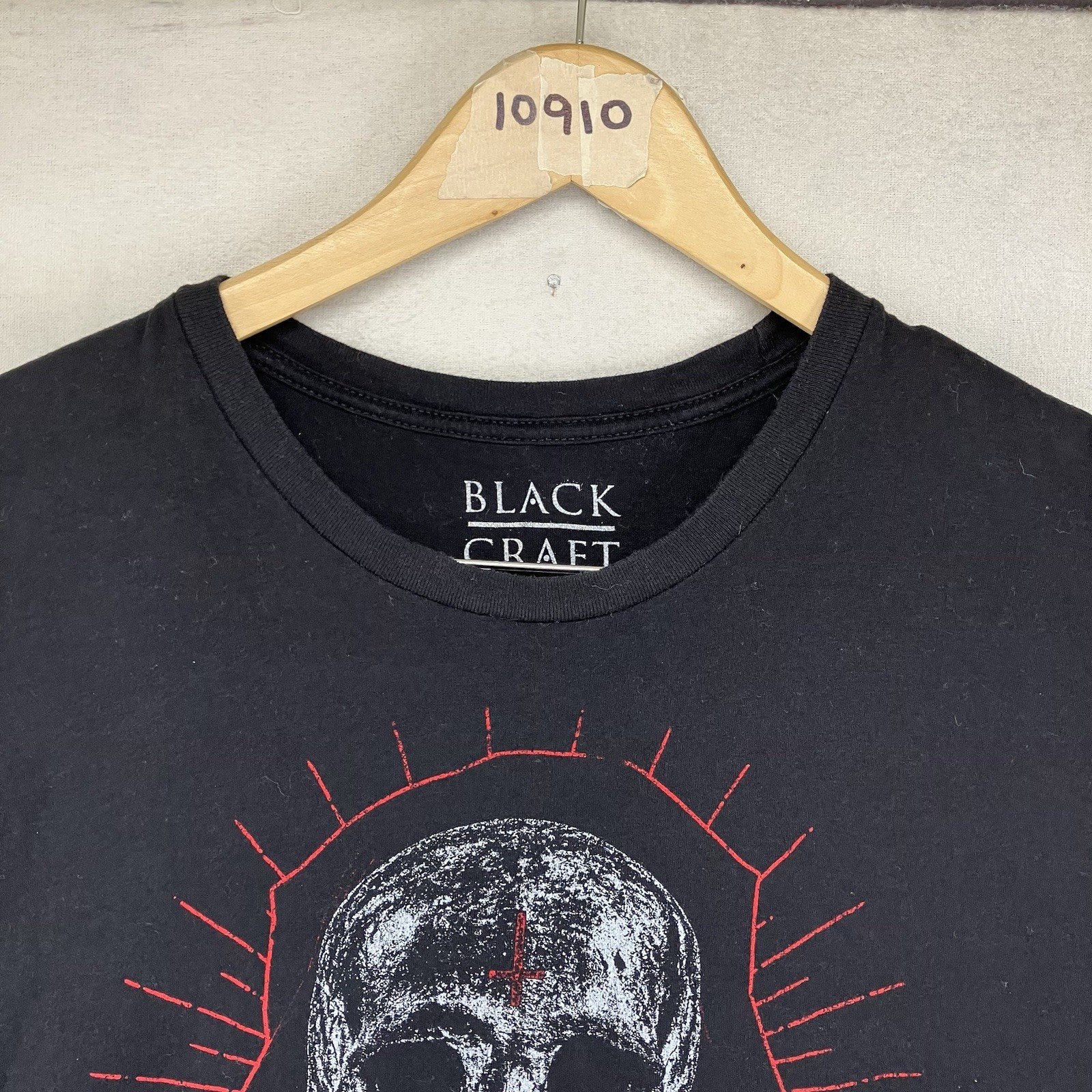 Black Craft Cult T Shirt Mens 2XL SEE YOU IN HELL Middle Finger Hugs & Kisses