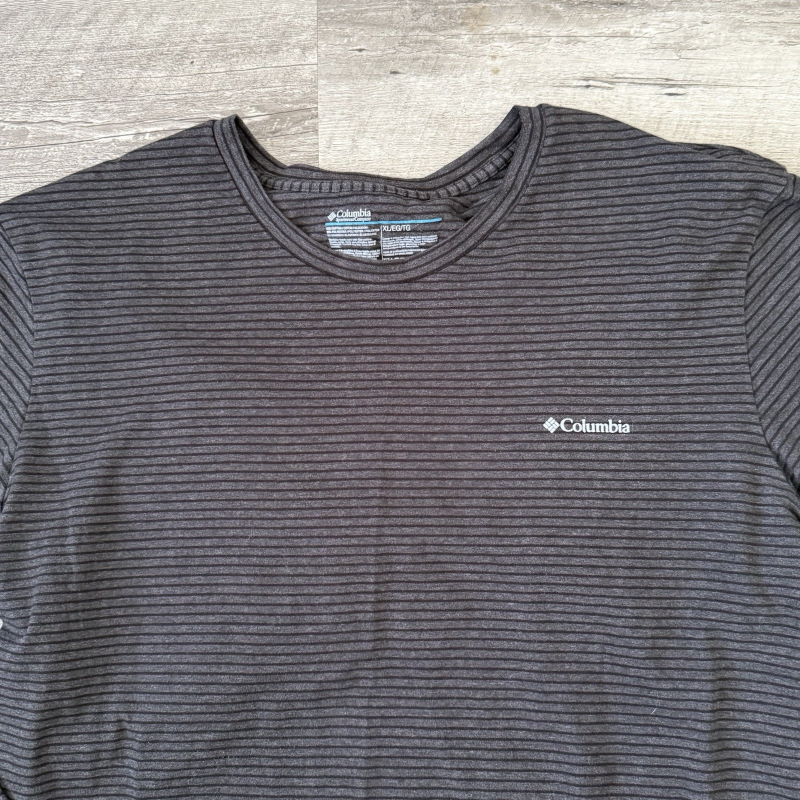 Columbia T-Shirt Mens XL Stretch Gray Striped Long Sleeve Crew Neck Tee Top