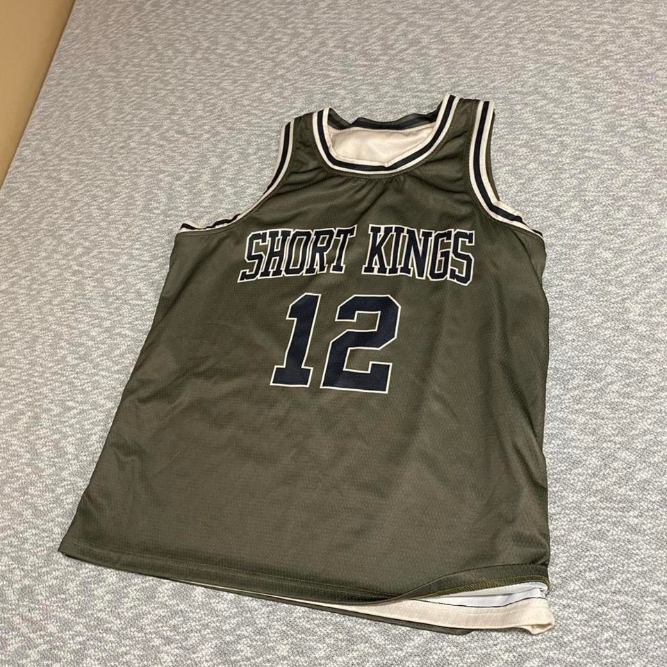 No brand & size Green and cream reversible basketball jersey shirt. SKU802