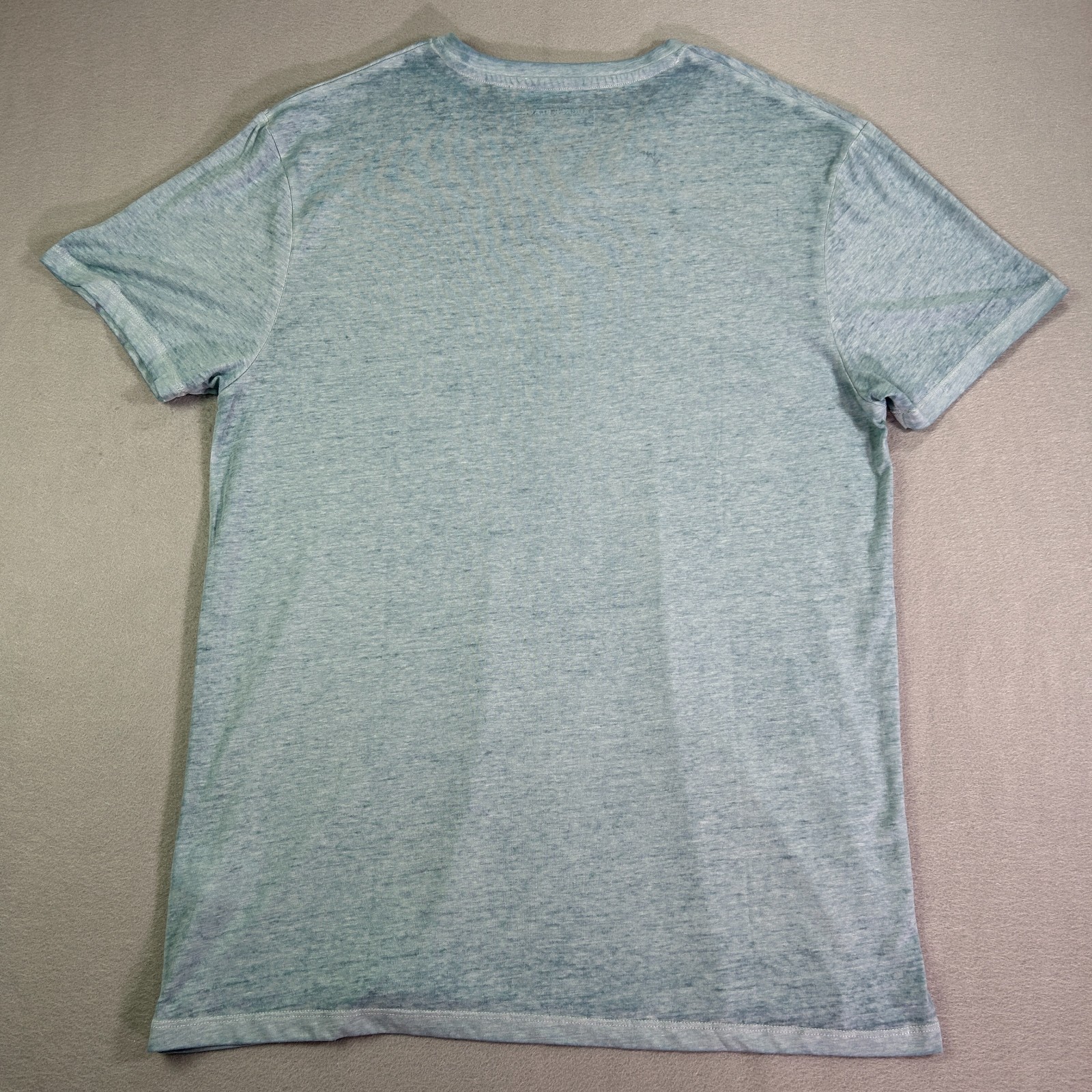 Buckle Black Men’s T-shirt XL (Large Fit) Blue Burnout Short Sleeve V-neck Light