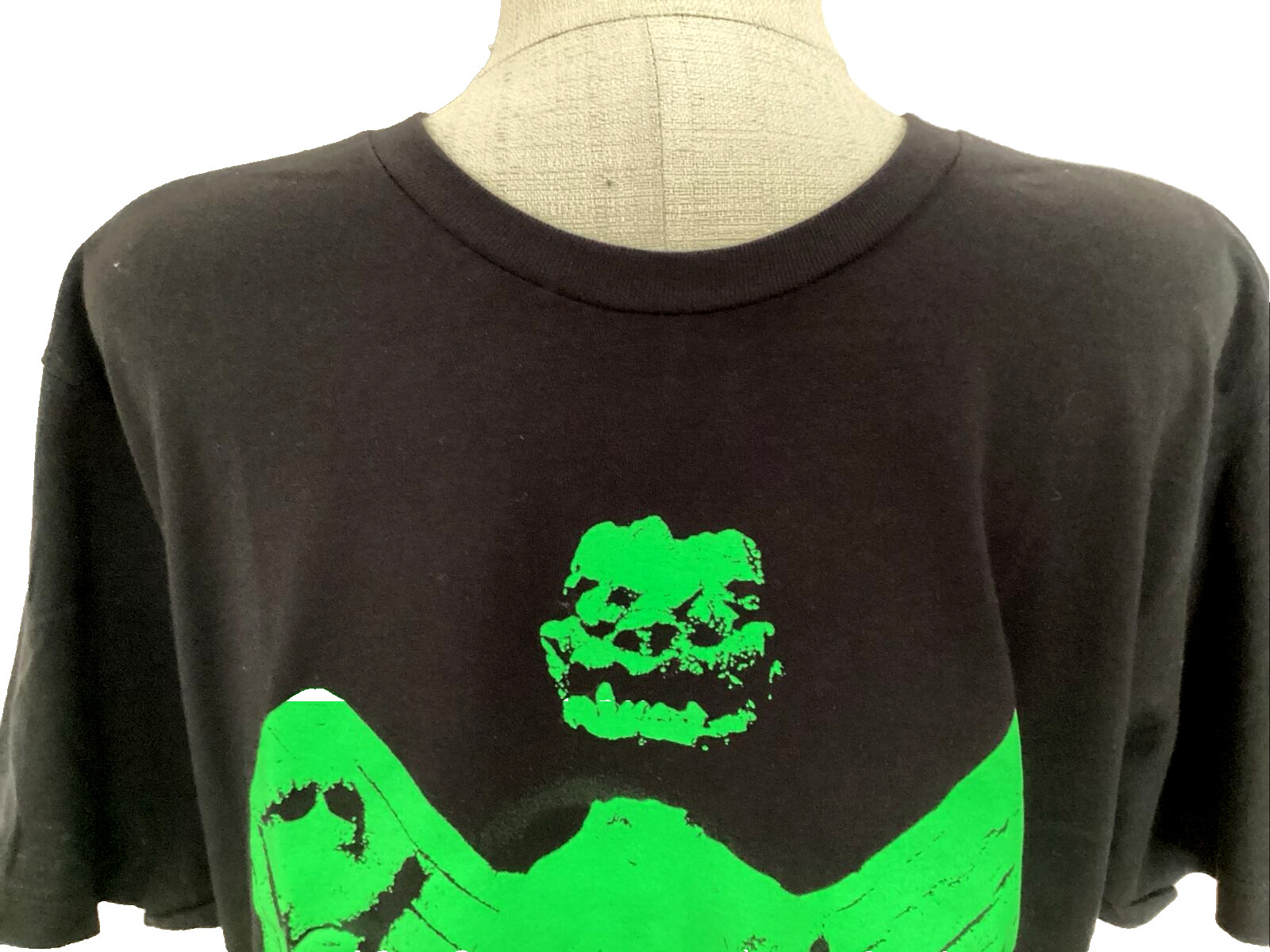 THE EXORCIST BLACK SCREEN PRINT SHORT SLEEVE CREWNECK T-Shirt Sz M*