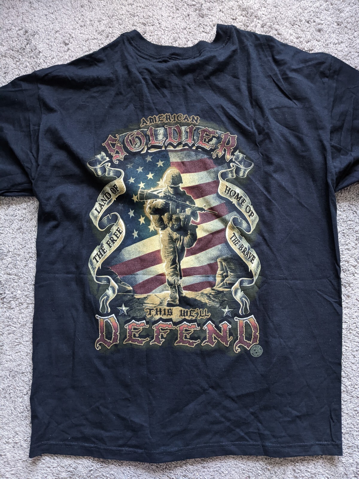 VTG NEW MEN T-SHIRT LARGE AMERICAN SOLDIER DEFEND FLAG BLACK COTTON FRUIT LOOM