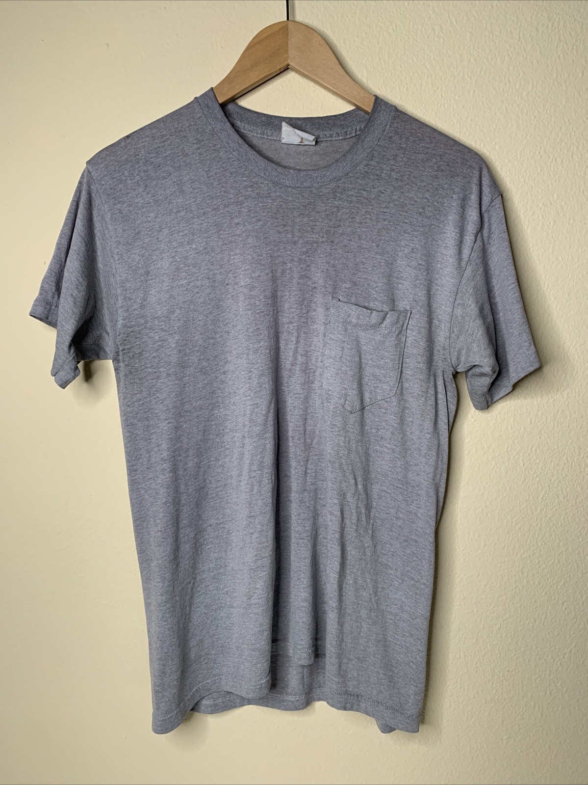 Vintage Pocket Shirt Mens Sz M Gray Essentials Single Stitch Tee 80s