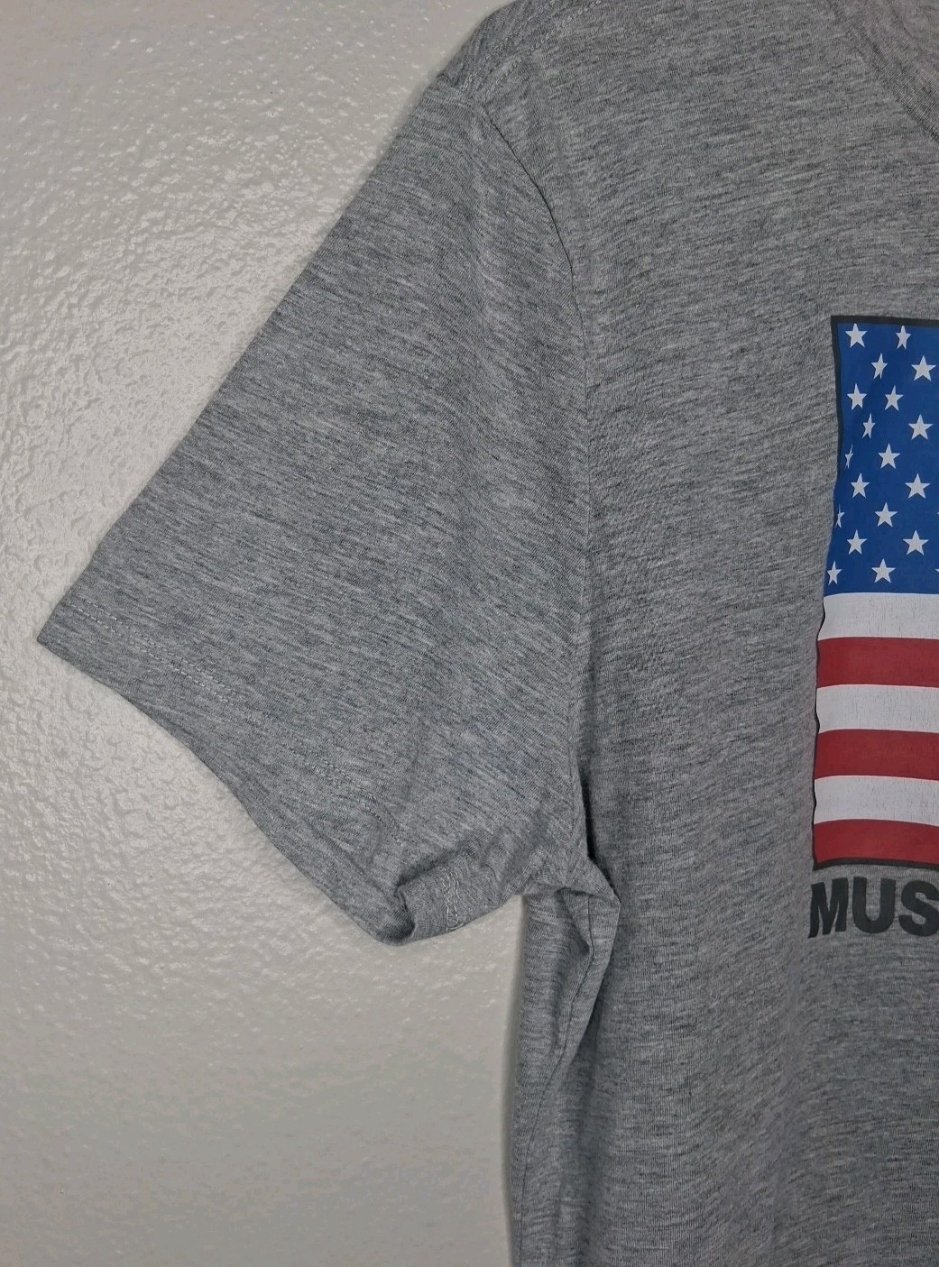 MTV Music Television T-Shirt USA American Flag Print Tee Large (42/44)