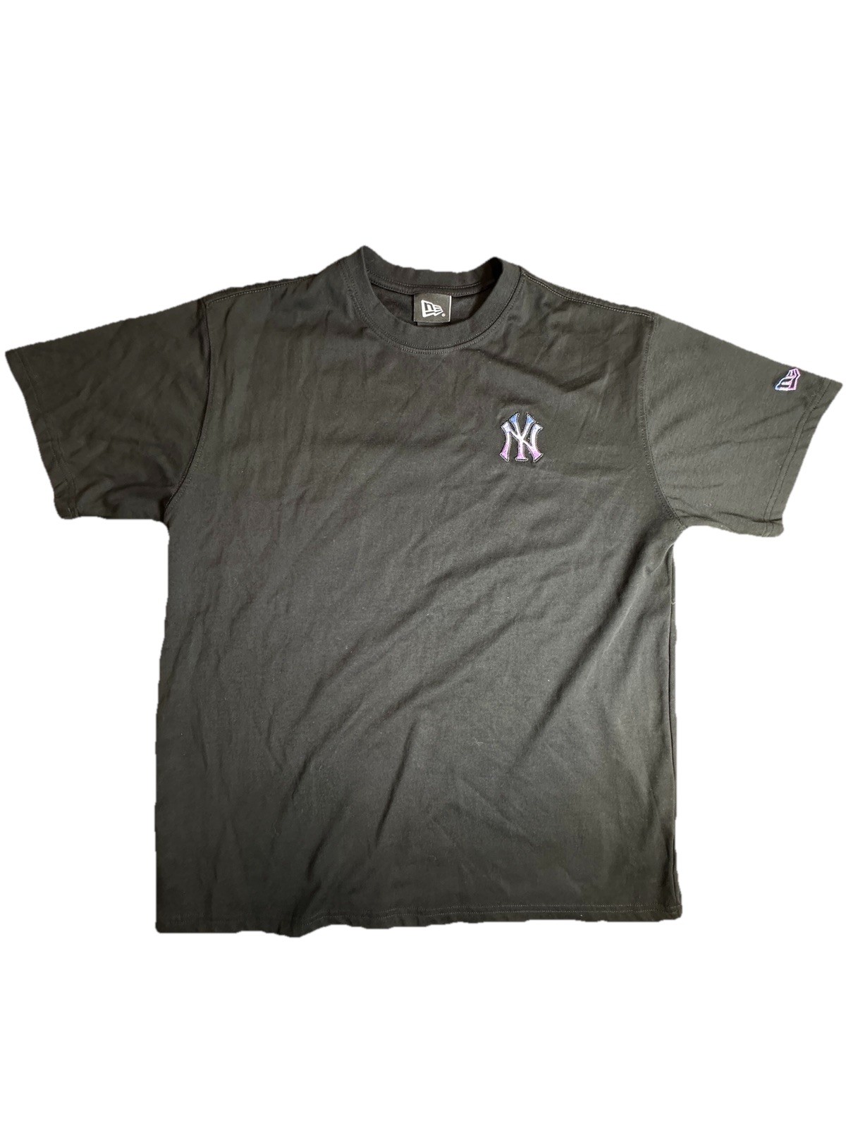 New Era MLB New York Yankees Black Embroidered Graphic T-Shirt Size L Baseball