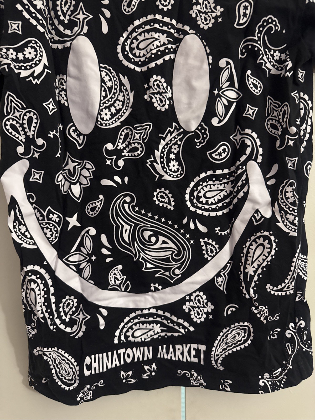 Chinatown Market x YG 4Hunnid Smiley Paisley Bandana T-Shirt Black Men’s Size S