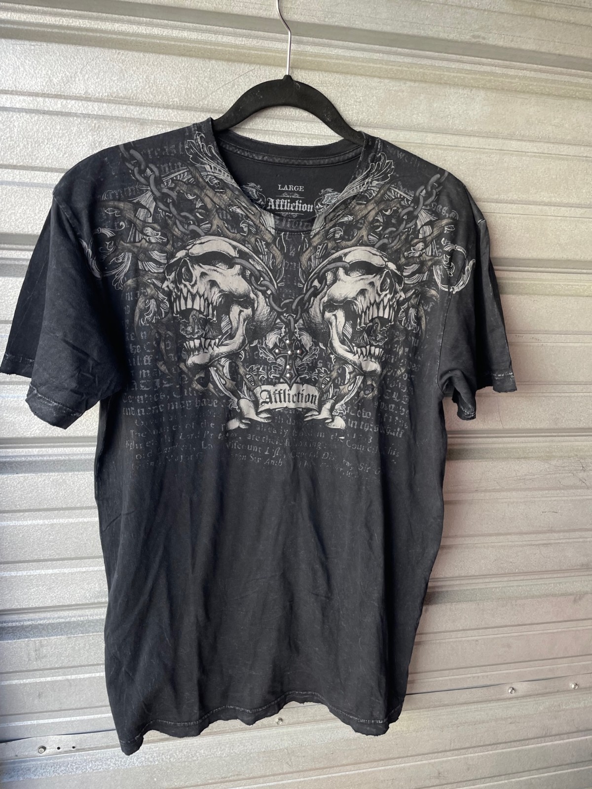 Affliction Double Skull Beaded Cross Graphic Black T-Shirt Men’s Large