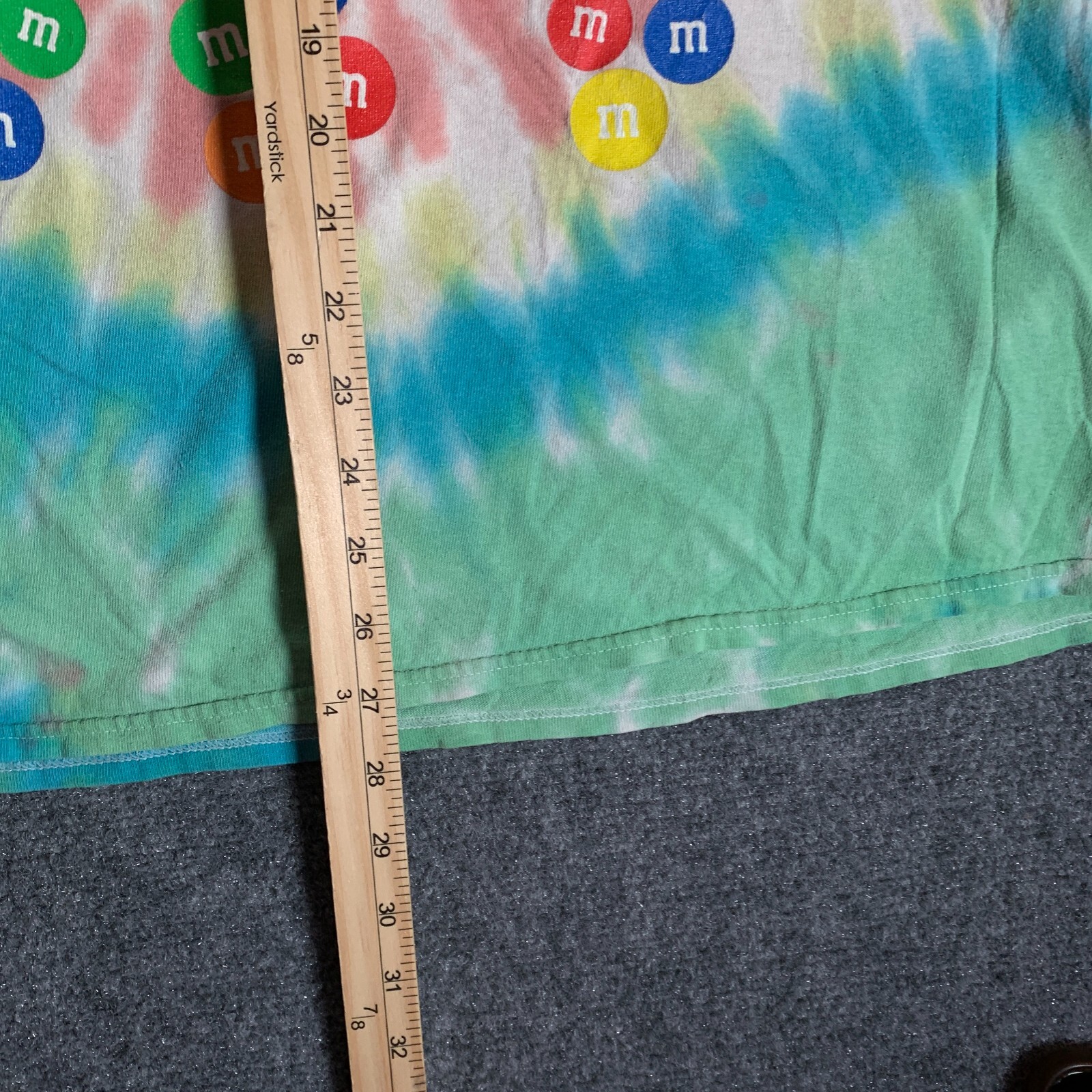 M&M Shirt Adult Size 2XL Multi Color Short Sleeve Men’s Pullover