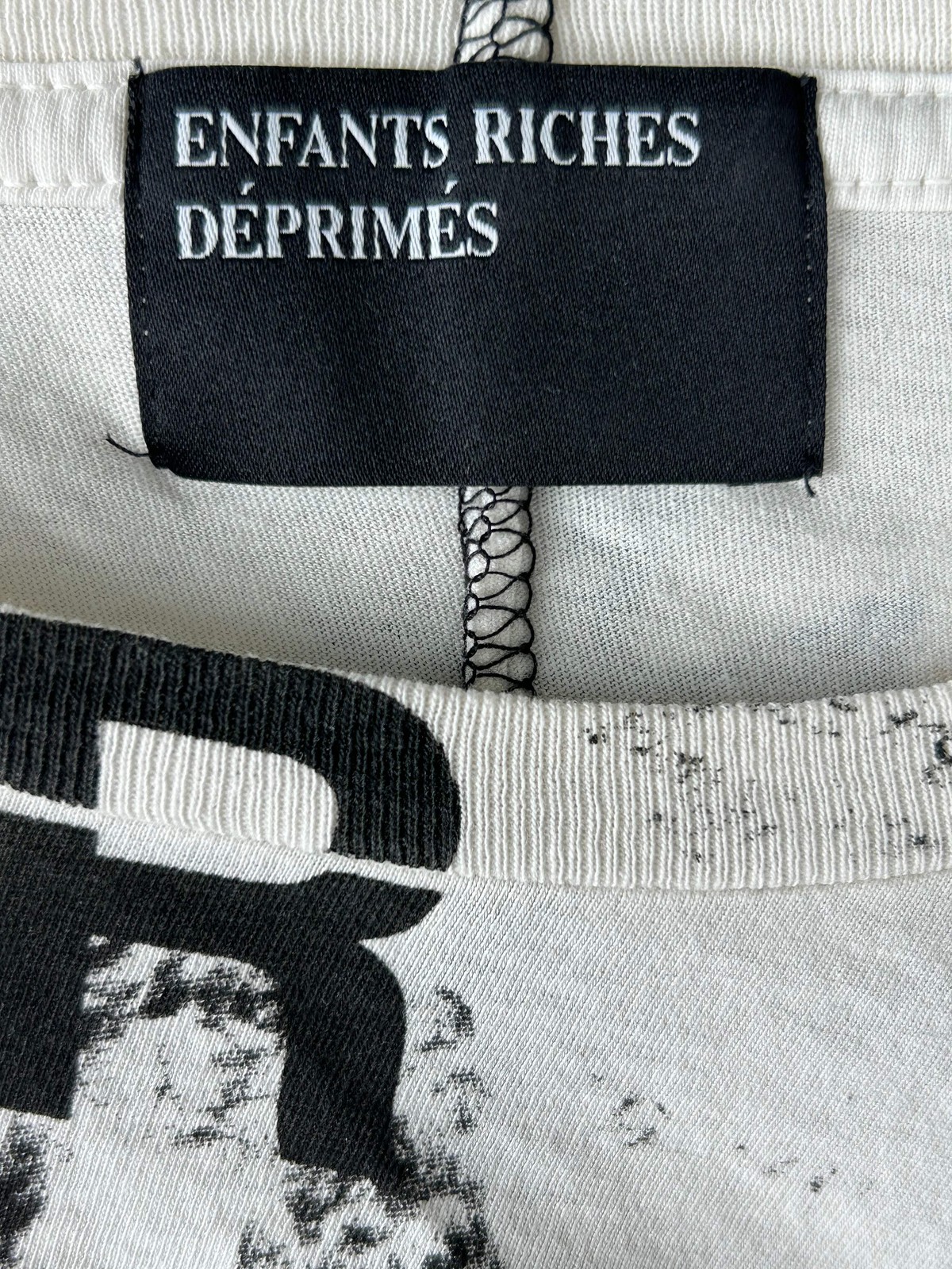 Enfants Riches Deprimes White & Black Katholisches Toothbrush T-Shirt