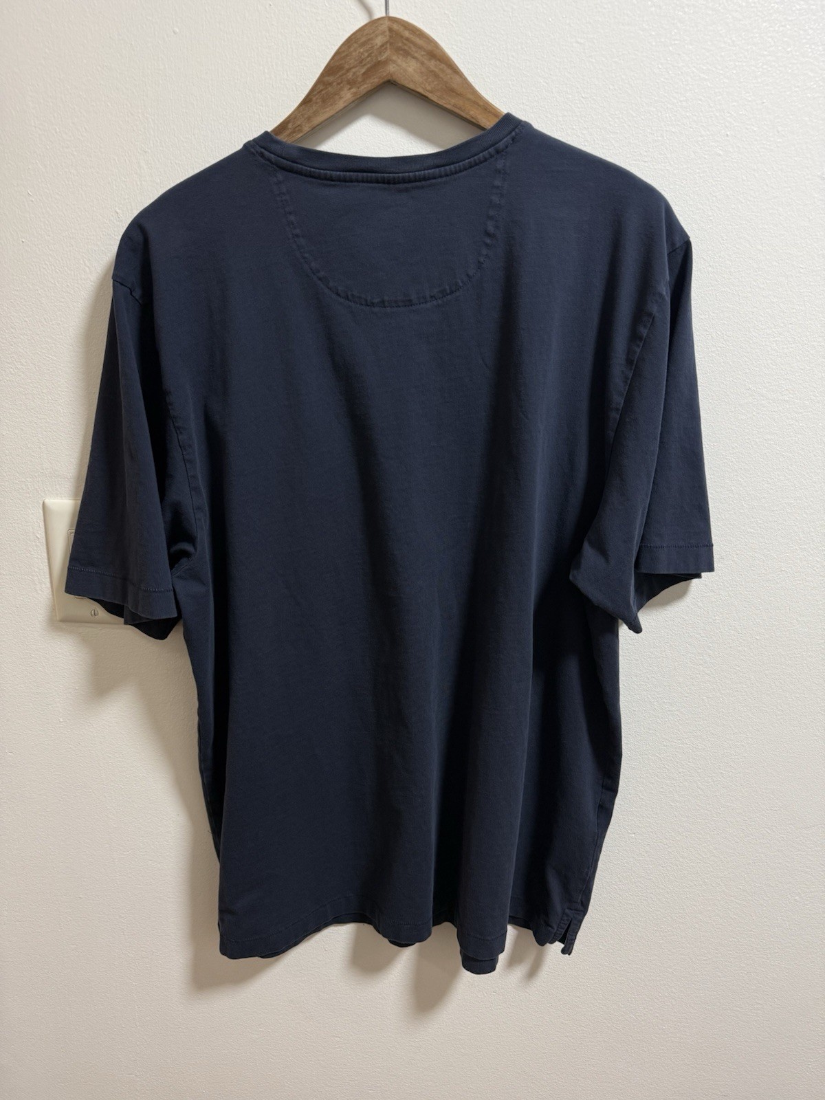 Tommy Bahama 100% Pima Cotton Pocket T-Shirt Men’s Size Large Navy Blue