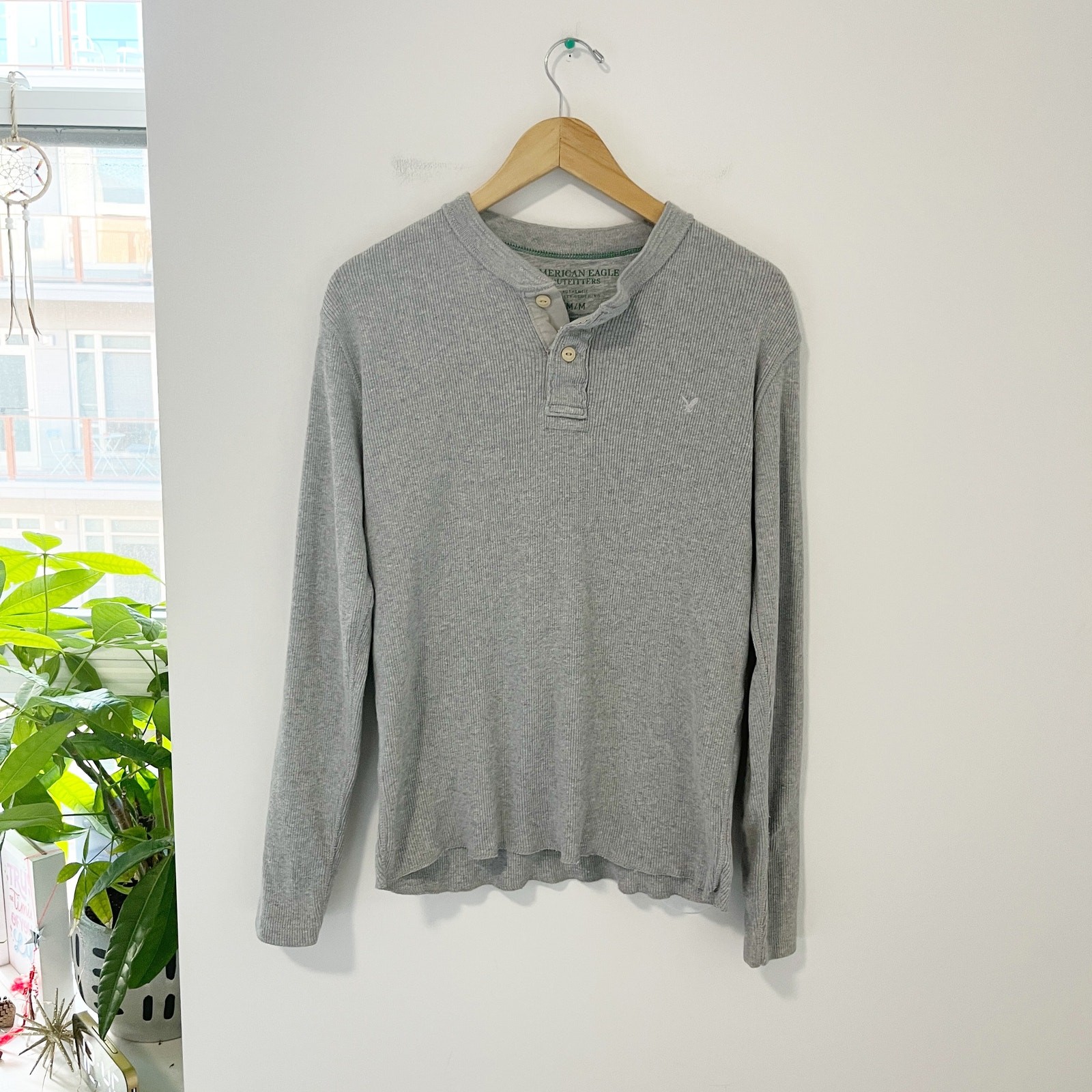 American Eagle Men’s Gray Ribbed Long Sleeve Top Size Medium