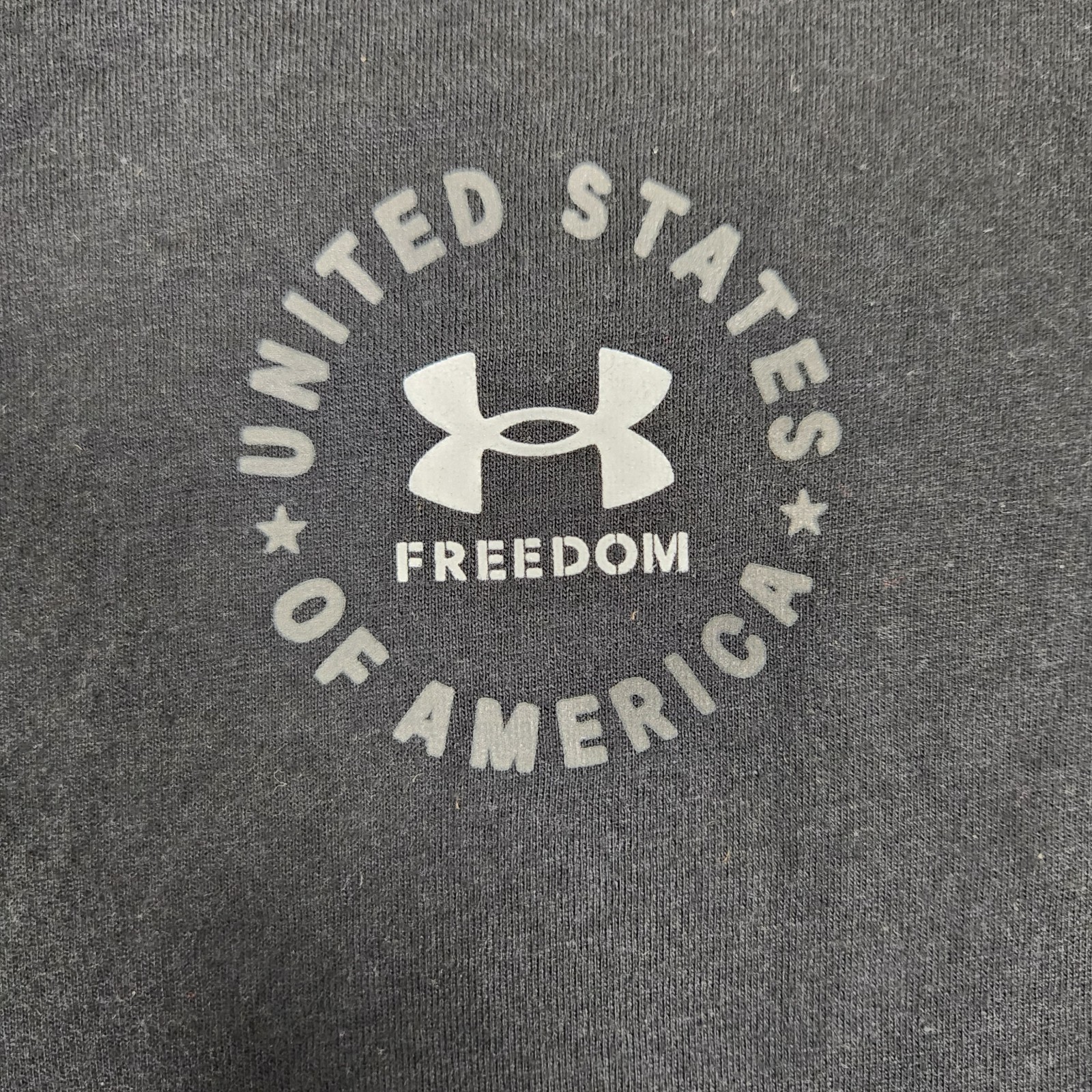Under Armour UA Freedom Vintage Eagle Tee Mens Large T-Shirt Black NWT