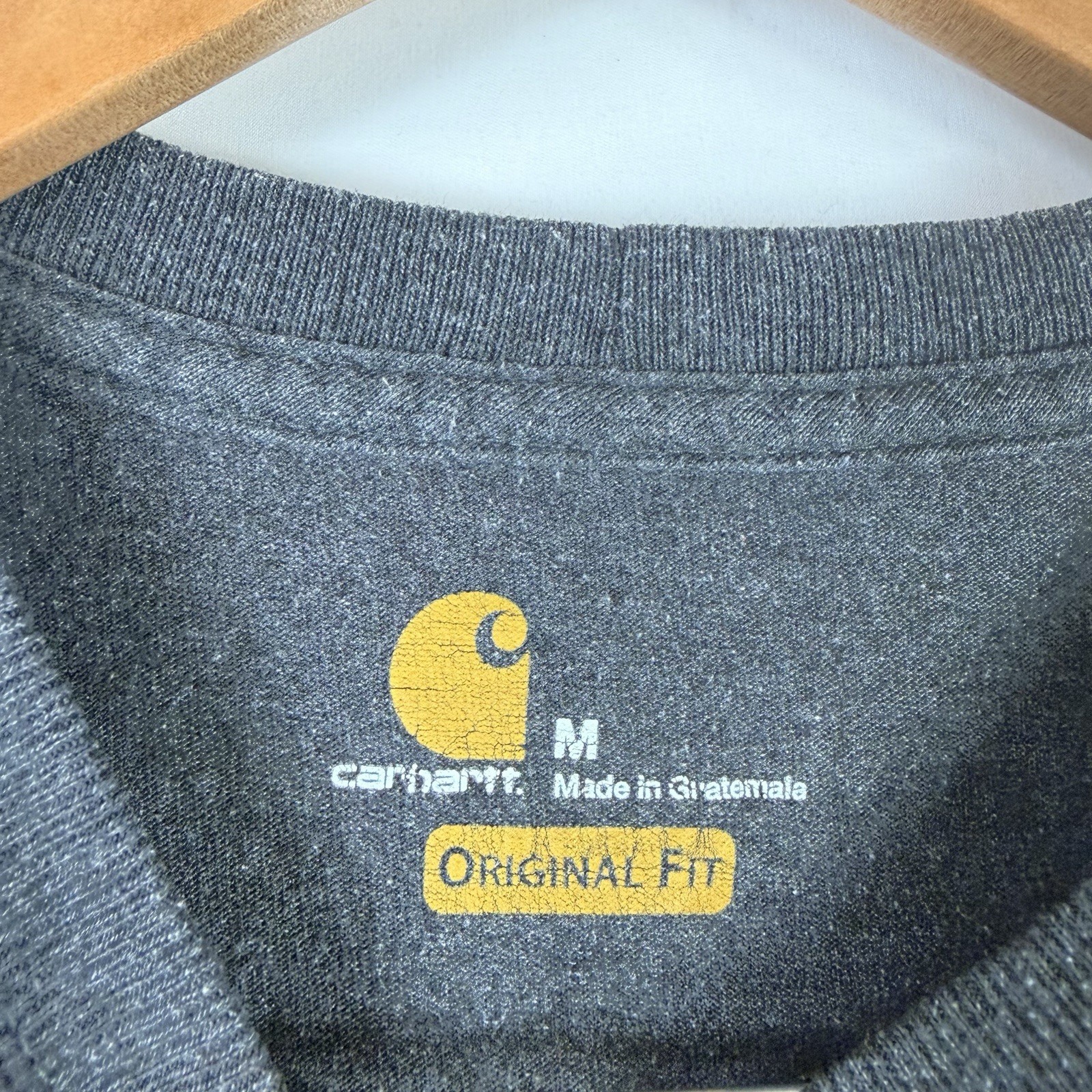 Carhartt T-Shirt Men’s Medium Original Fit Gray Pocket Long Sleeve K231