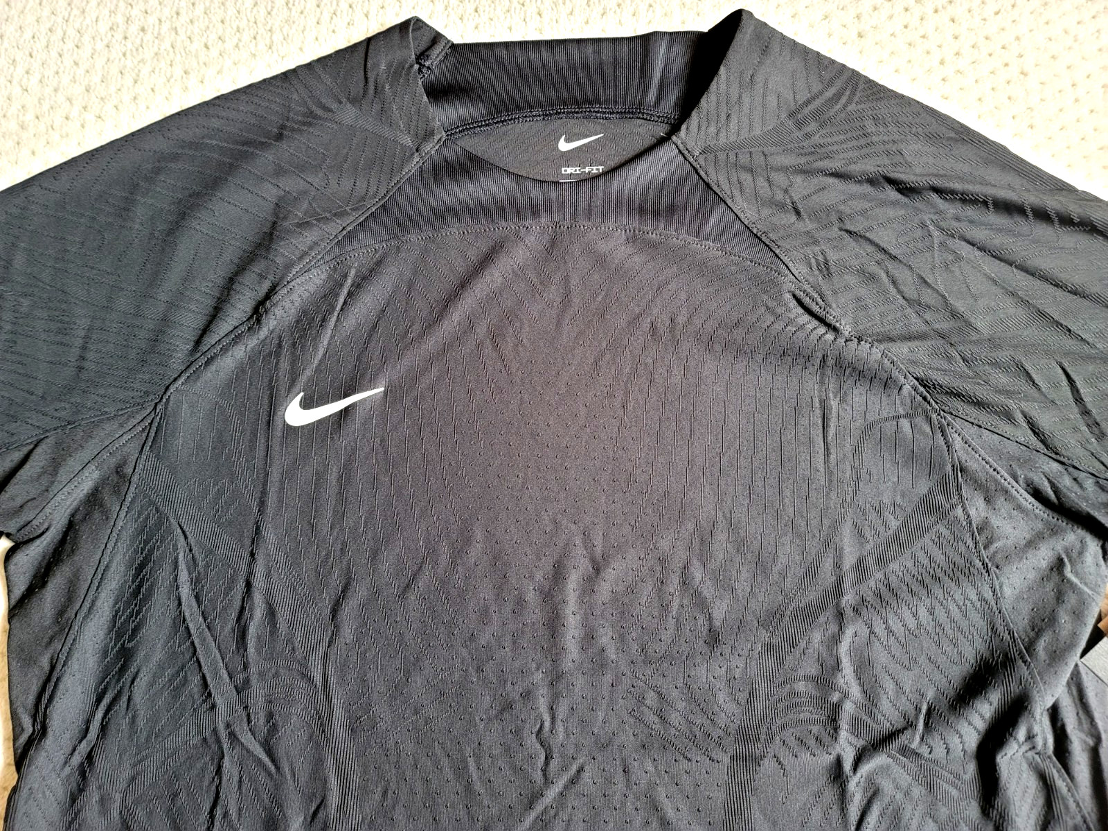 NWT Nike Dri-FIT ADV Vapor 4 Knit Soccer Football Jersey – DR0671-010 – Black XL