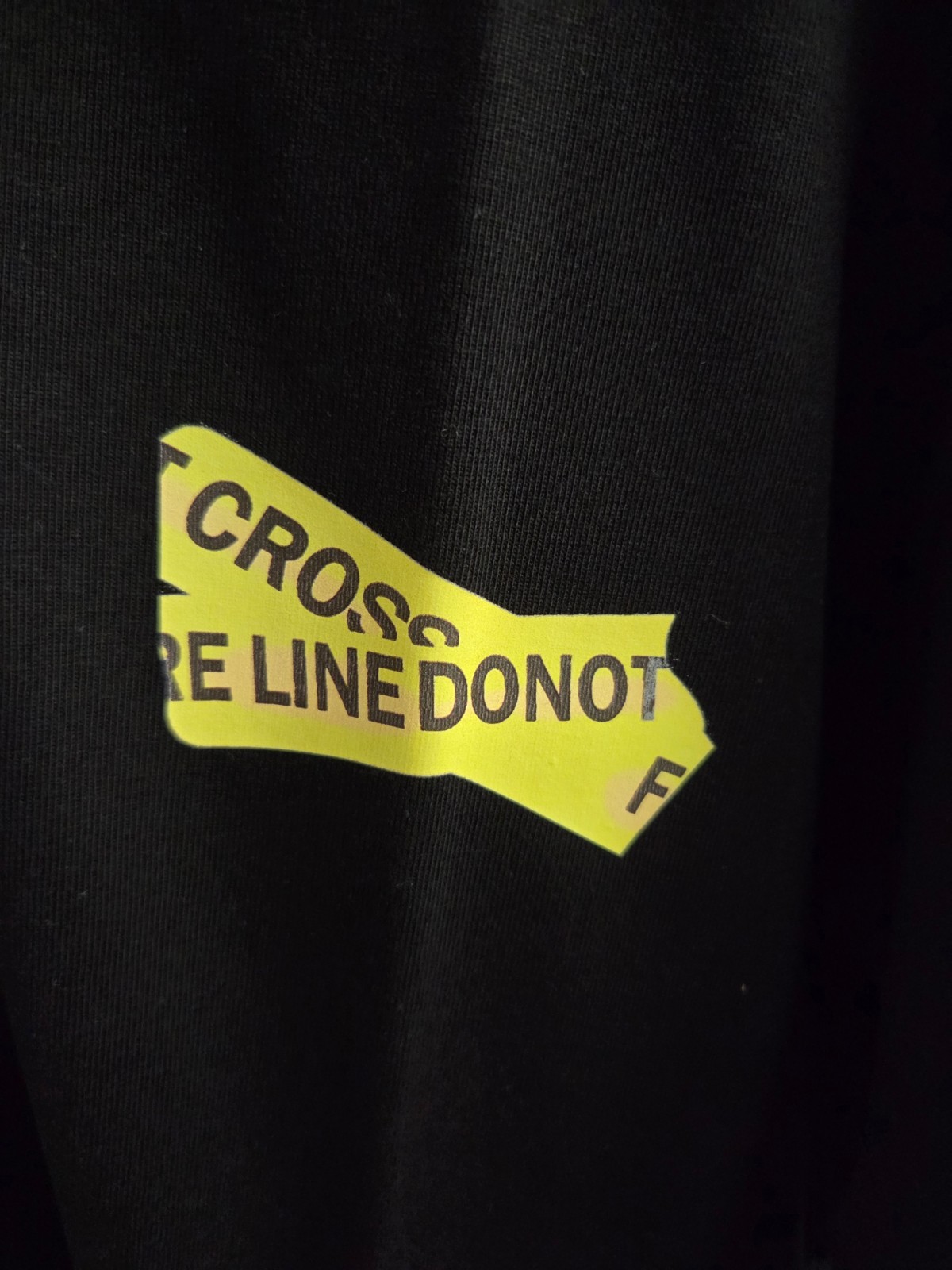 Off Wht Do Not Cross Temperature Black T-Shirt Regular Fit S/M/L/XL T41