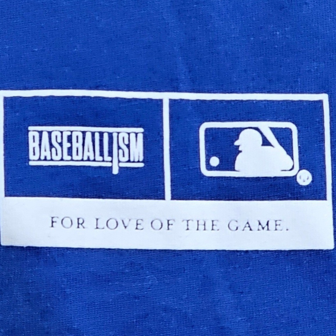 Baseballism Chicago Cubs “Field of Dreams” tee features a barnyard-themed NWT