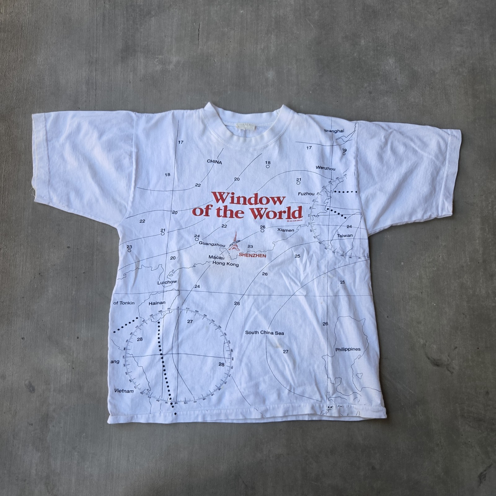 Vintage 90s China Window Of The World Map Tshirt Size XL White