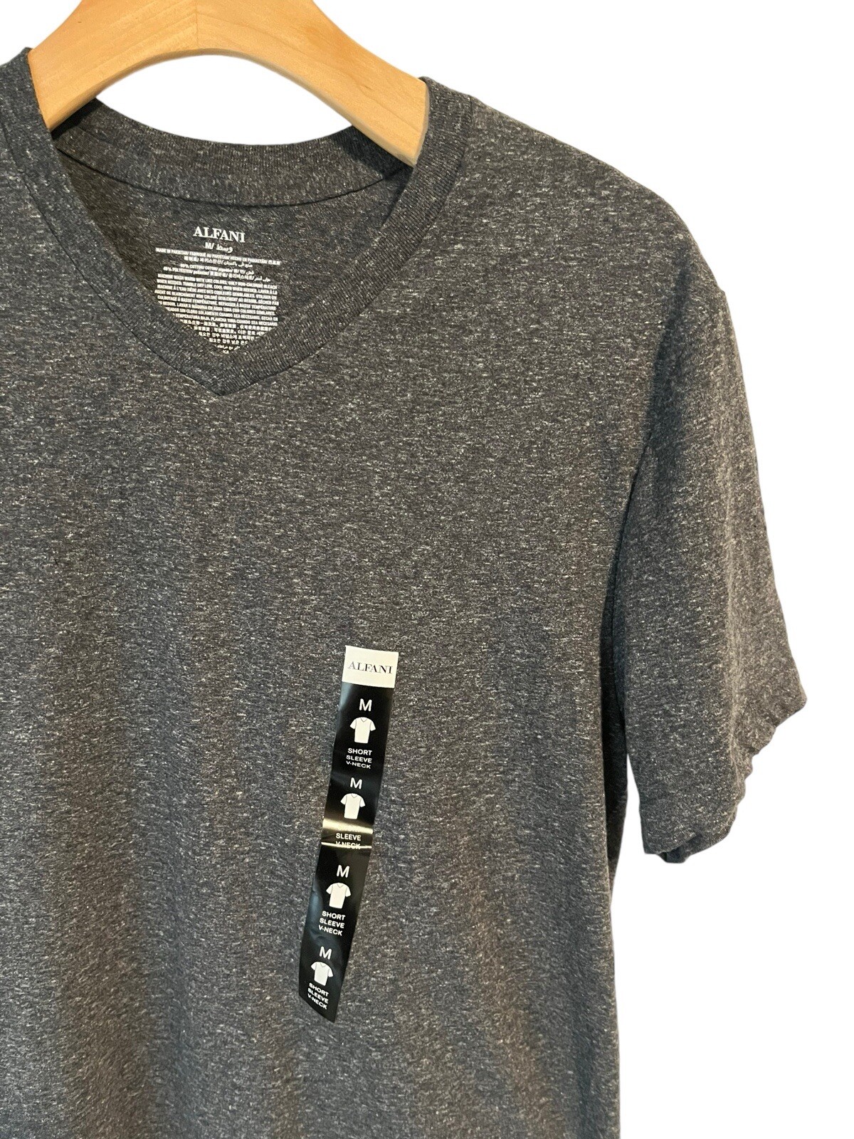 Alfani T Shirt Mens Medium Heather Gray V Neck Tee Short Sleeve Poly Cotton NWT