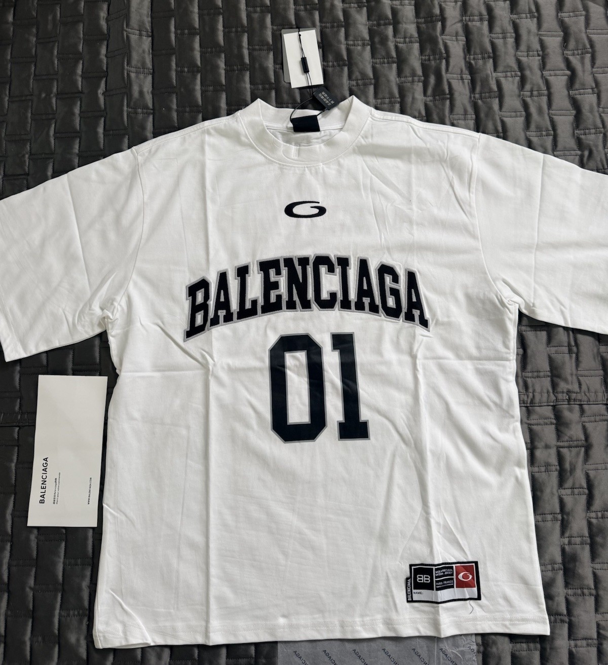 AUTH NWT Balenciaga Mens Oversized Basketball T Shirt White