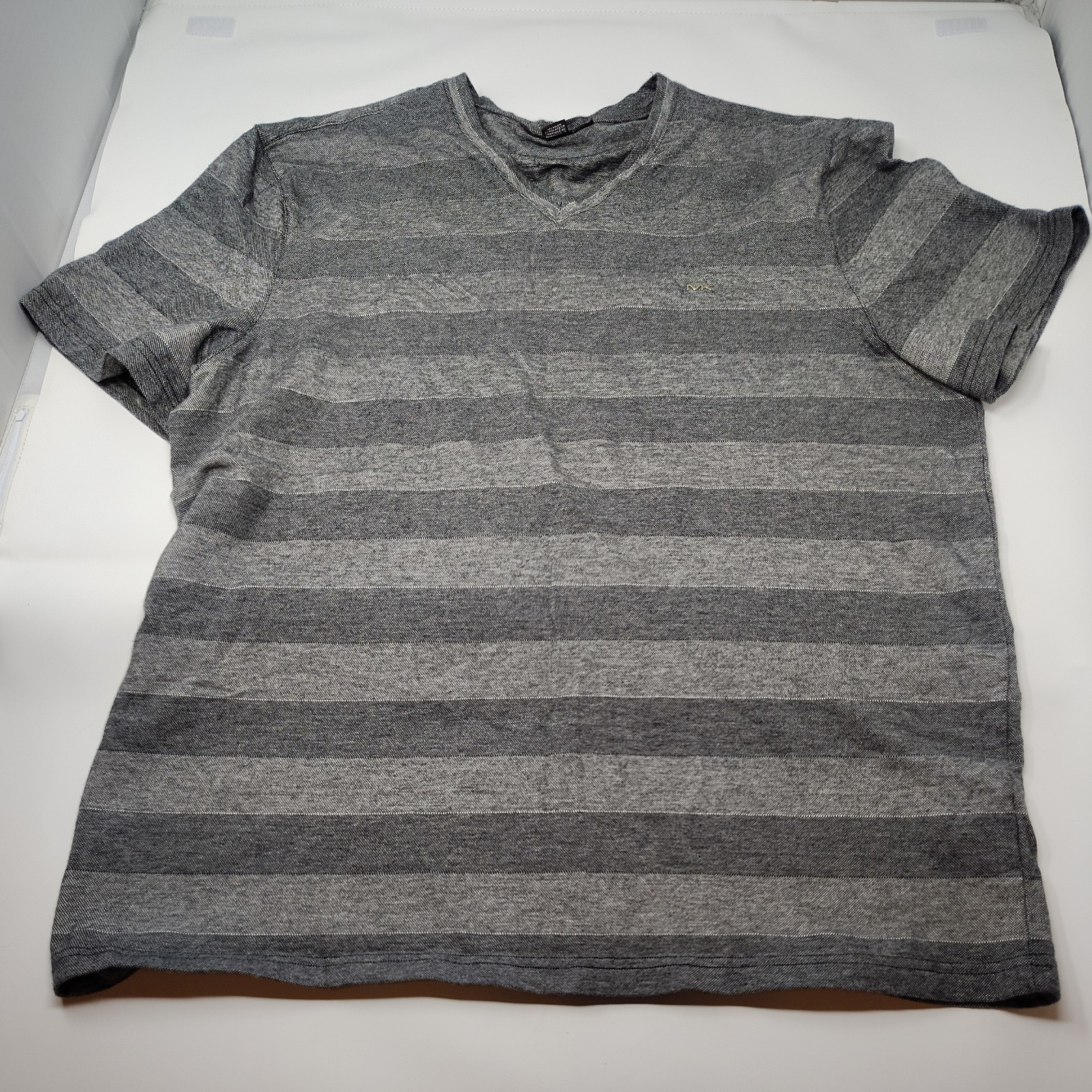 Michael Kors Mens Shirt Sz XL Gray Striped Gold Logo Short Sleeves V-Neck NWT