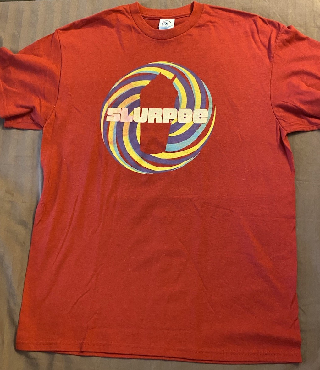 Slurpee T-Shirt Red Size Large Vintage 7-Eleven Logo Tee Fun Graphic Unisex
