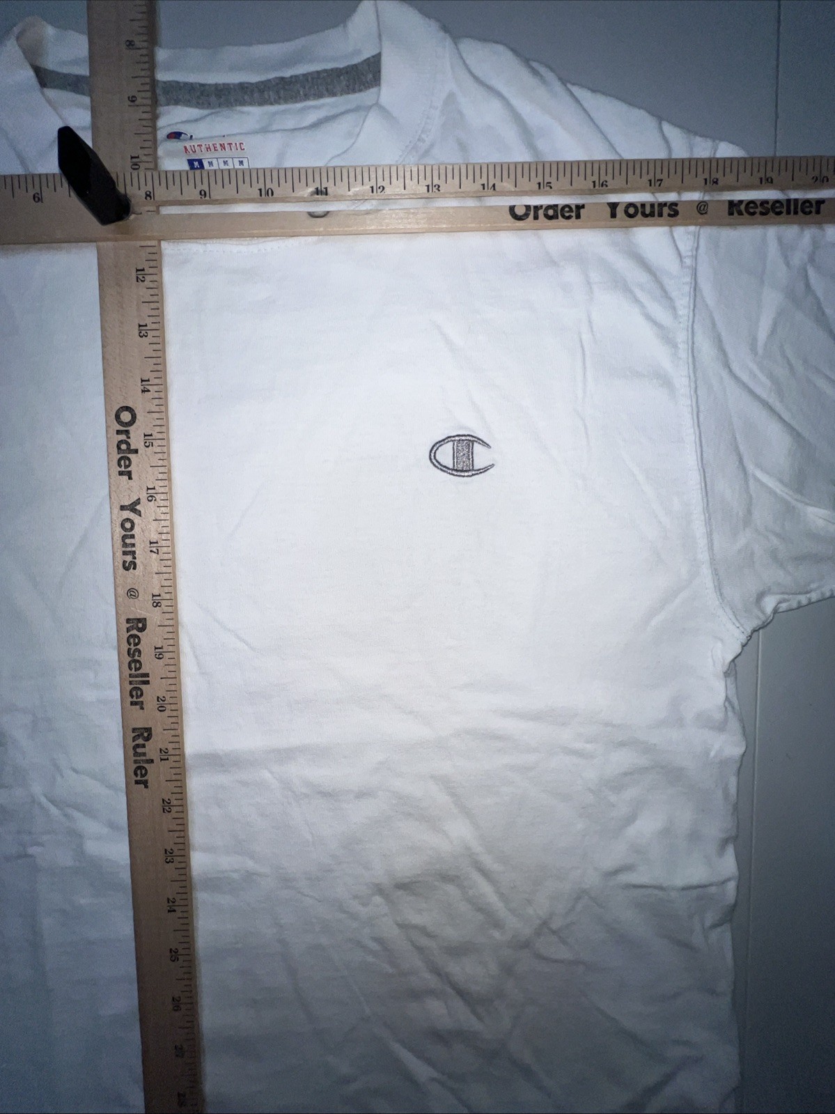Champion T-Shirt Men’s Medium Pullover Tee Short Sleeve White Logo Crew Neck