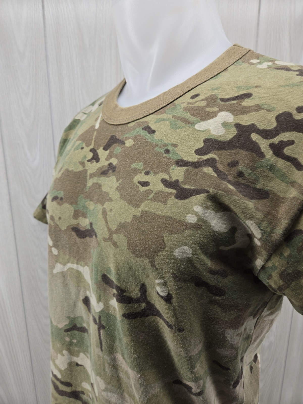 Vintage 90s Rothco CAMO Short Sleeve Mens Size Large T-Shirt Made In USA