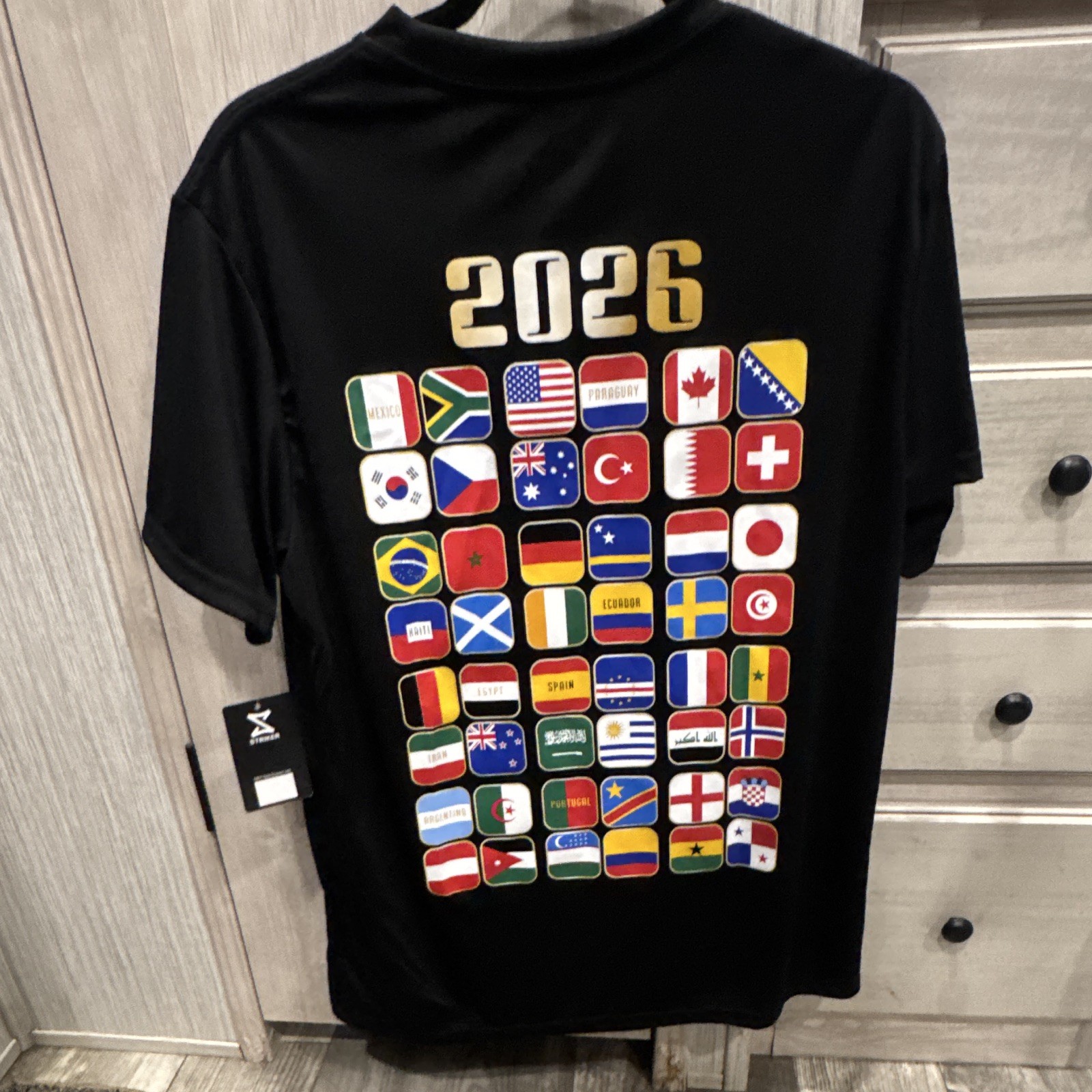 Striker L/G Shirt Men’s Large Black Short Sleeve 2026 World Soccer