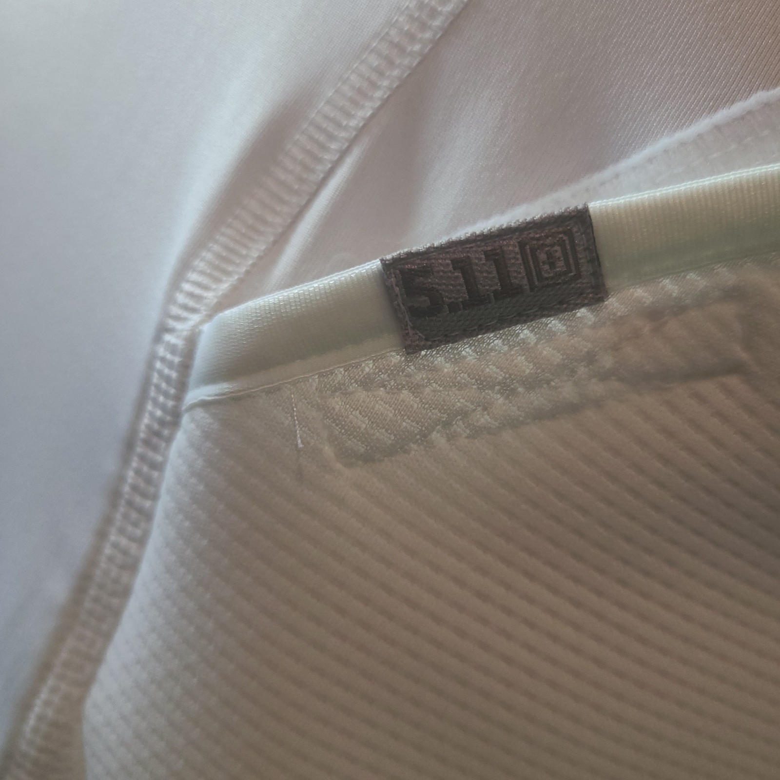 5:11 Tactical Series White Conceal Carry Compression Holster Shirt Size Large