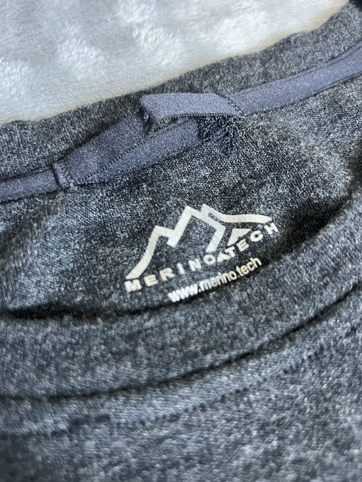 Merino Tech 100% Merino Wool Base Layer Top Mens L Dark Grey Long Sleeve 320 EUC