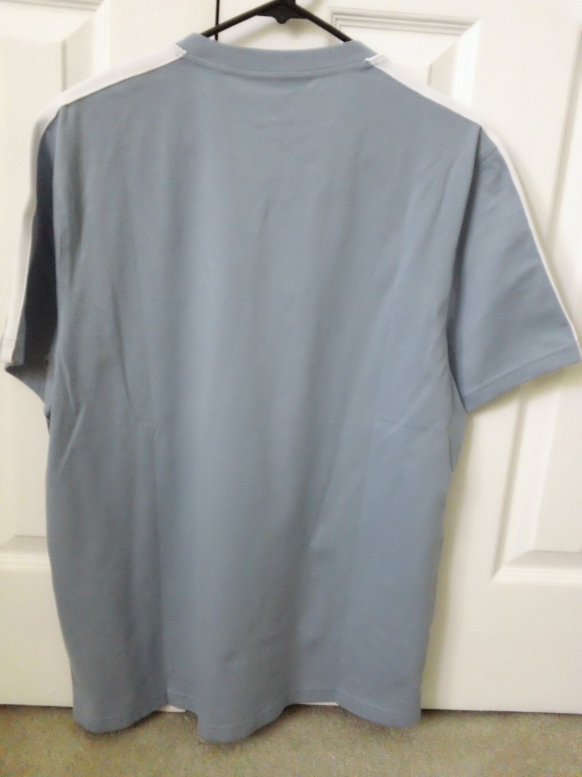 NWT Men’s Size Large Michael Kors Chambray Color T-Shirt