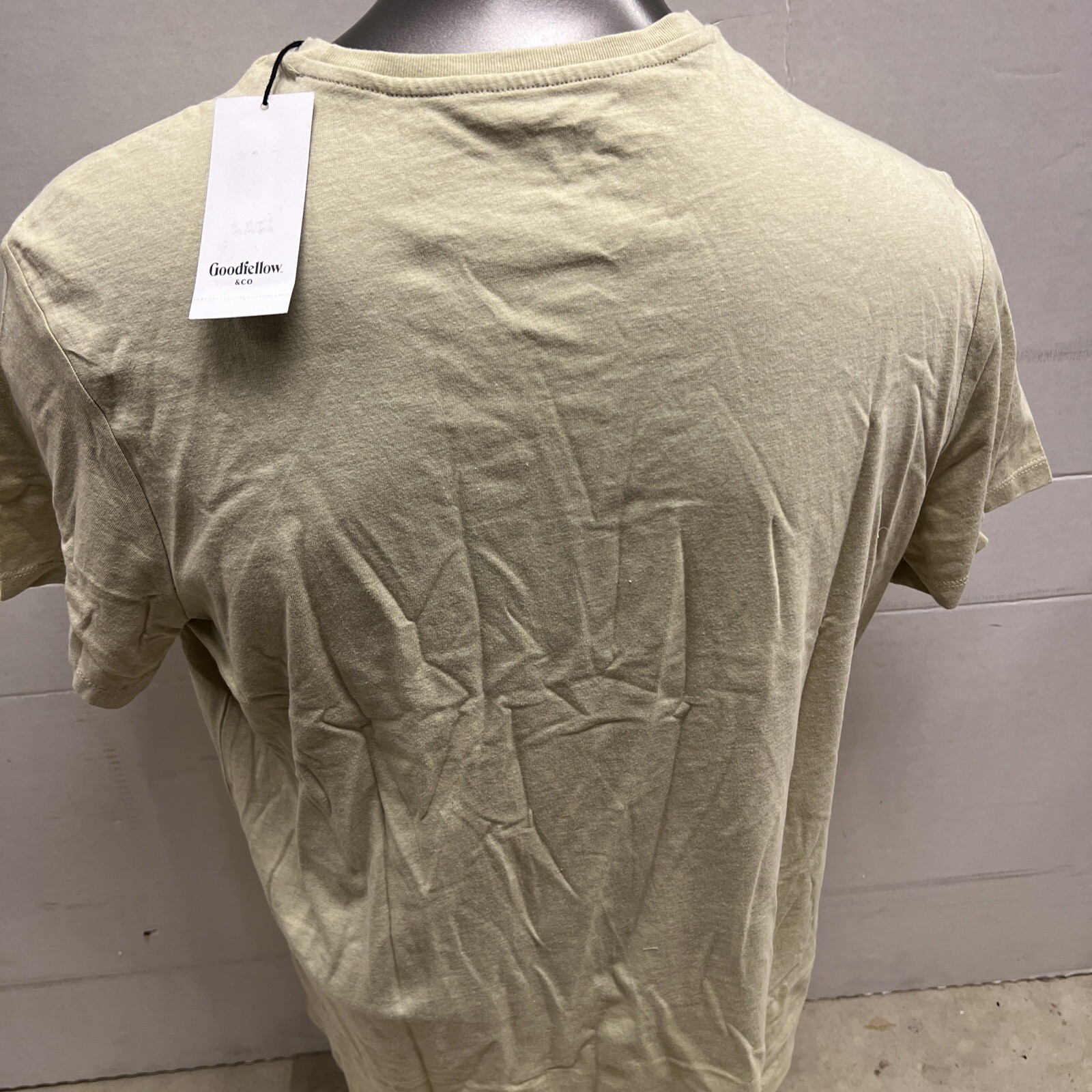 Goodfellow & Co Men’s Standard Short Sleeve T-Shirt – Pastel Sage new with tags