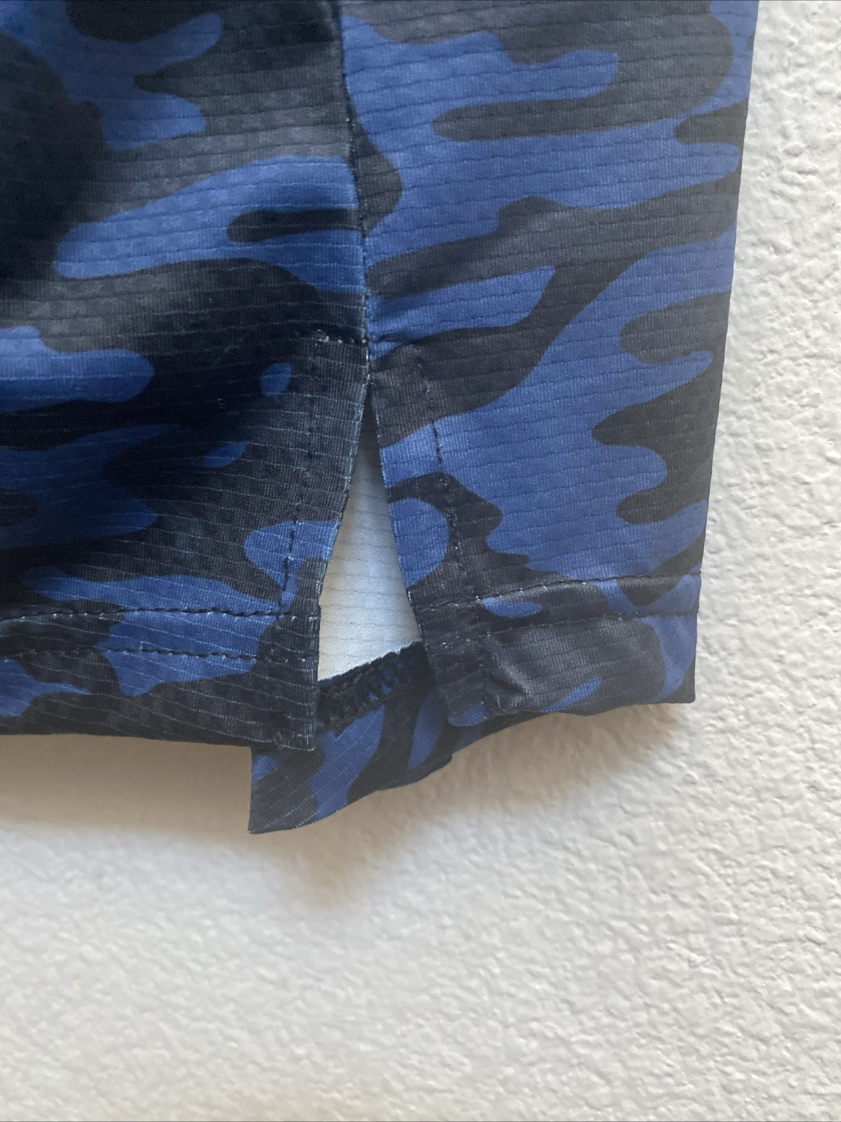 Kenneth Cole Active T Shirt Large Blue Camo Crew Neck Tech SS Tee NWT $49