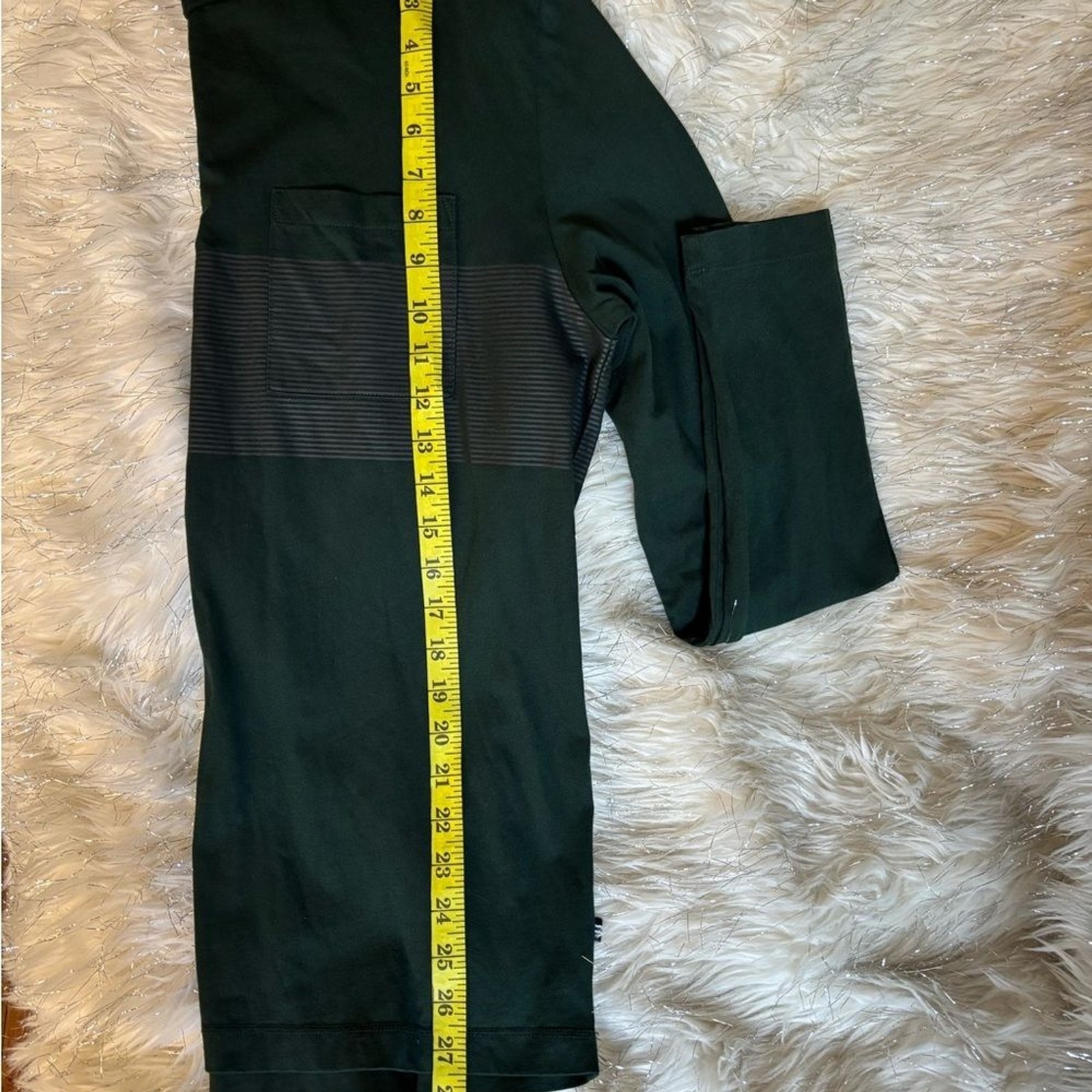 Nautica Men’s Round Neck Dark Green Long Sleeve Tee with Stripe Detail Size M