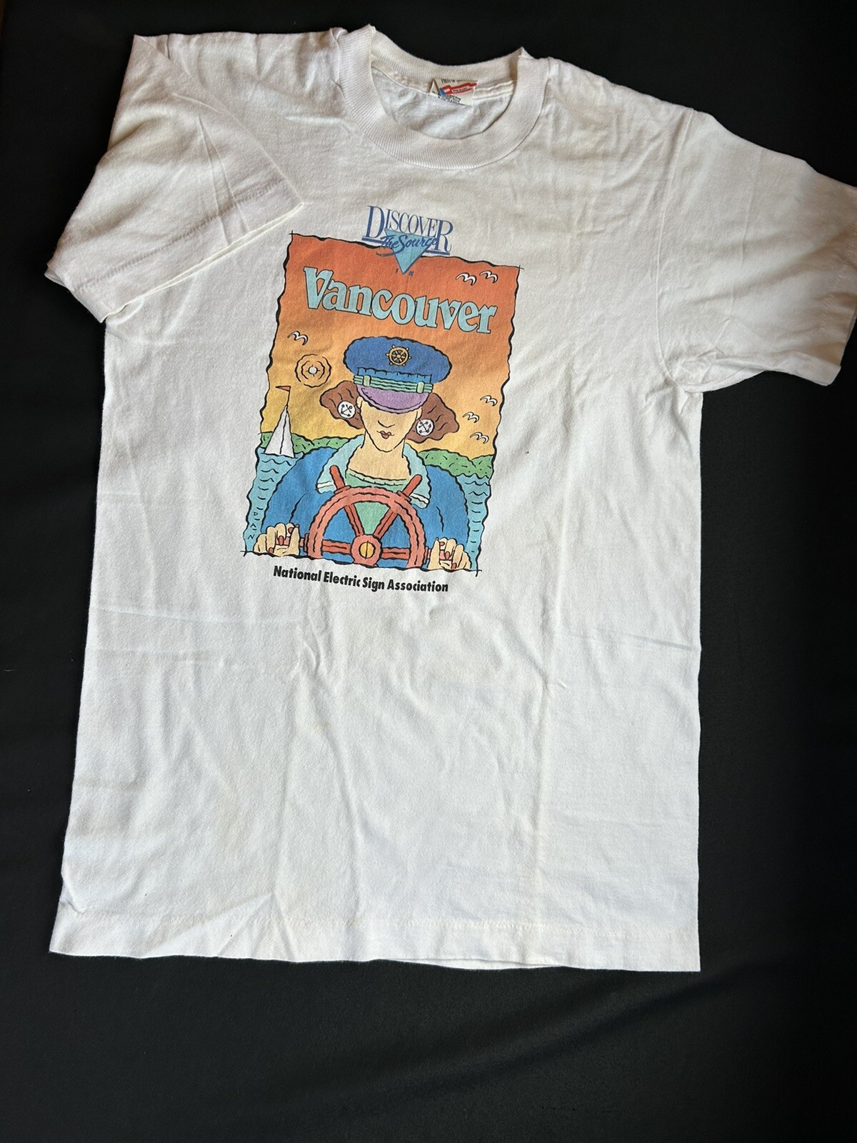 Vintage VANCOUVER CANADA Single Stitch t shirt captain woman source electric