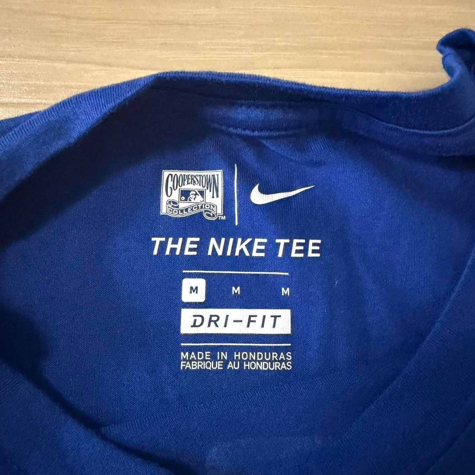 Nike Center Swoosh Chicago Cubs MLB Baseball Summer blue Tee Size Medium