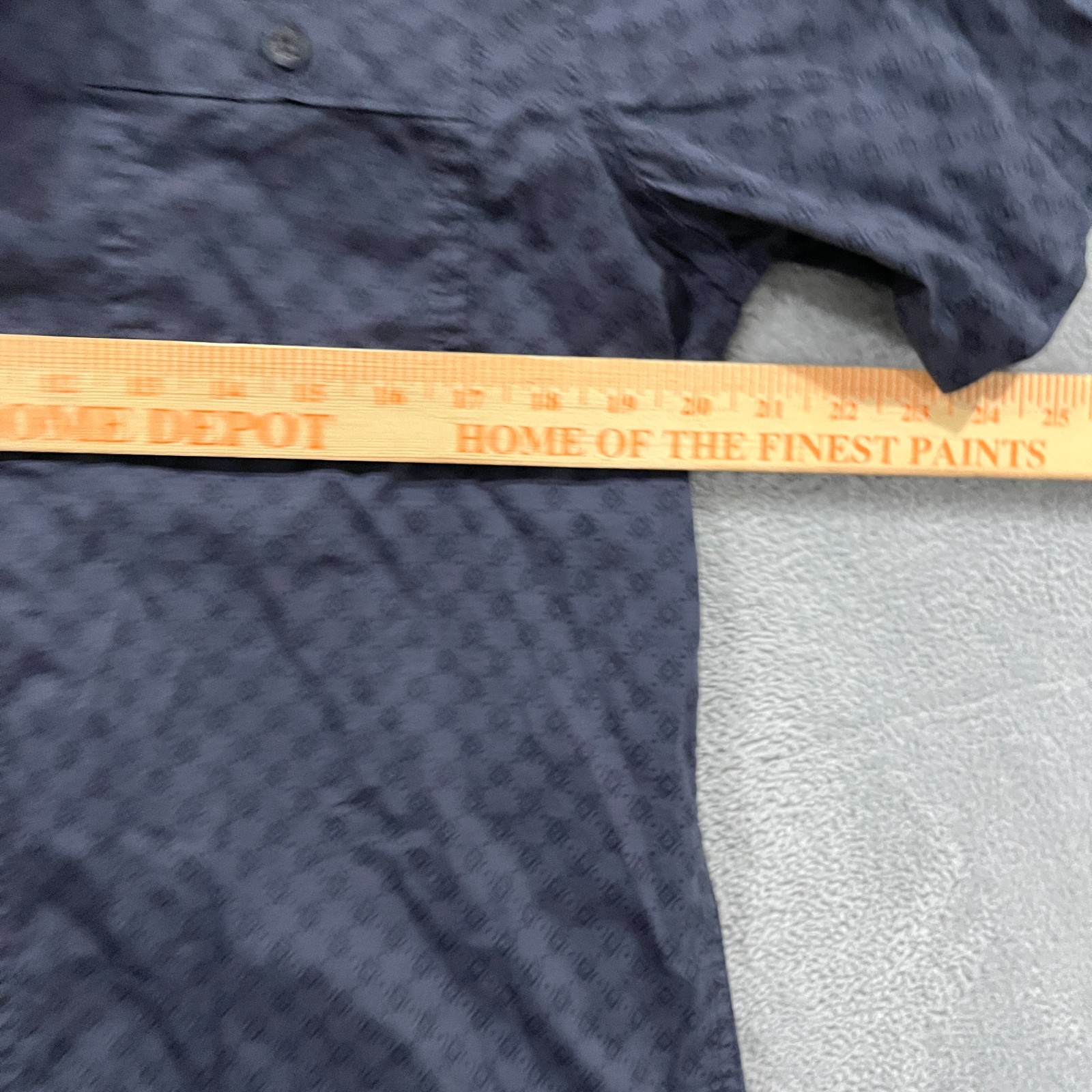 Voyager Shirt Mens Medium Button Up Short Sleeve Geometric Ombre Blue Preppy