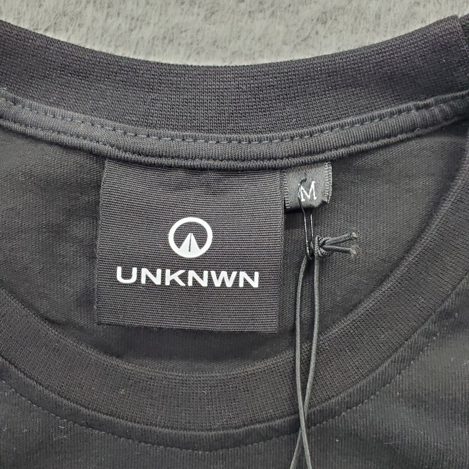 Lot of 2 Unknwn Tee Shirt Men Medium Black Solid Short Sleeve Crew Neck Pullover