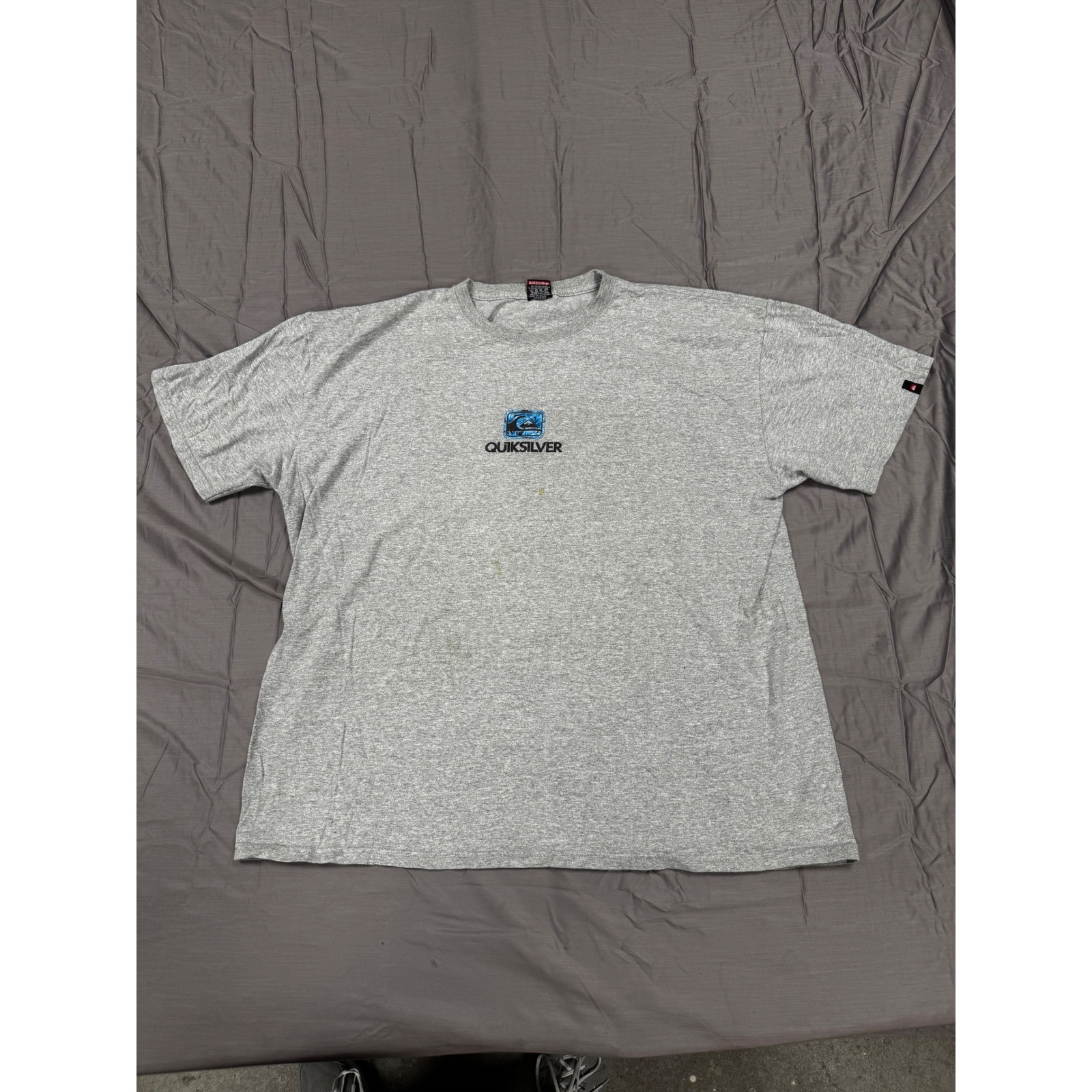 Vintage Quiksilver Graphic T-Shirt XXL Gray Blue Logo Surf Skate Mens Tee