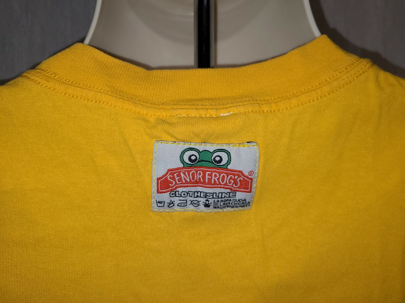 University of Senor Frogs Drinking Team Cancun Mexico Adult Medium Yellow TShirt