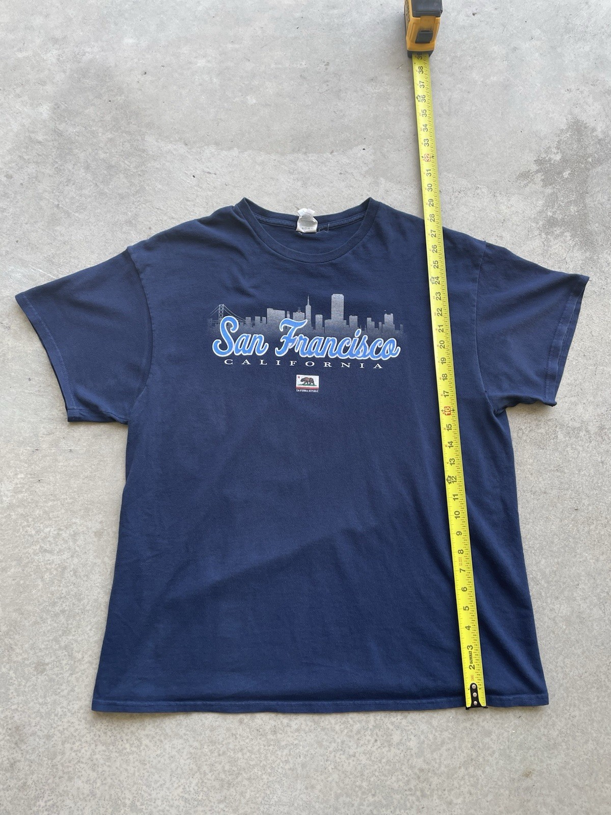 Delta Pro Weight, San Fransisco Graphic Tee Men’s XL Navy Blue Souvenir Tee