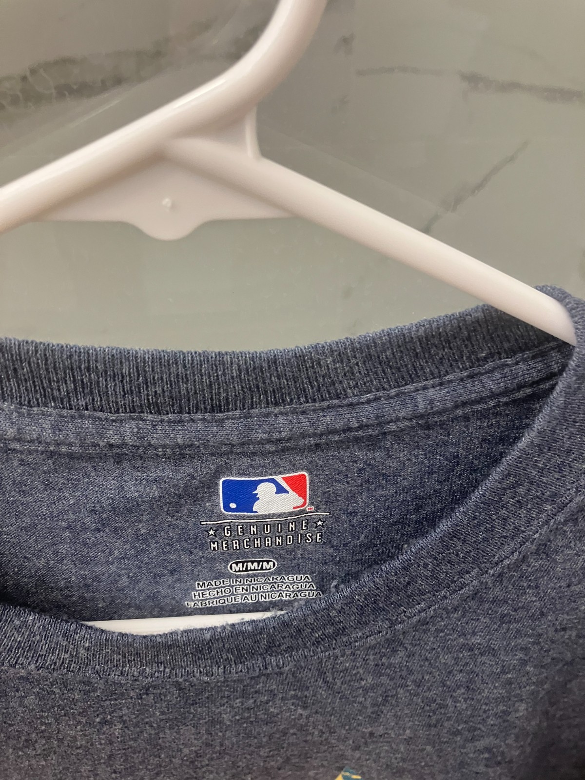 New York Yankees licensed 50% cotton MLB t shirt men’s adult Medium