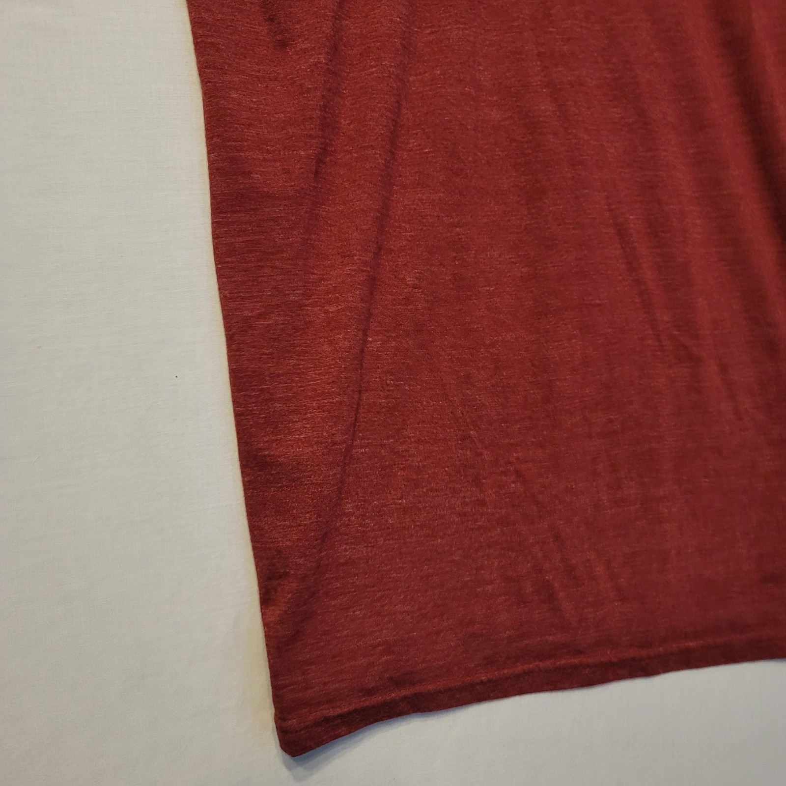 Billabong T-shirt M Wave Badge Logo Est 1973 Poly/Cotton/Rayon Brick Red V Good