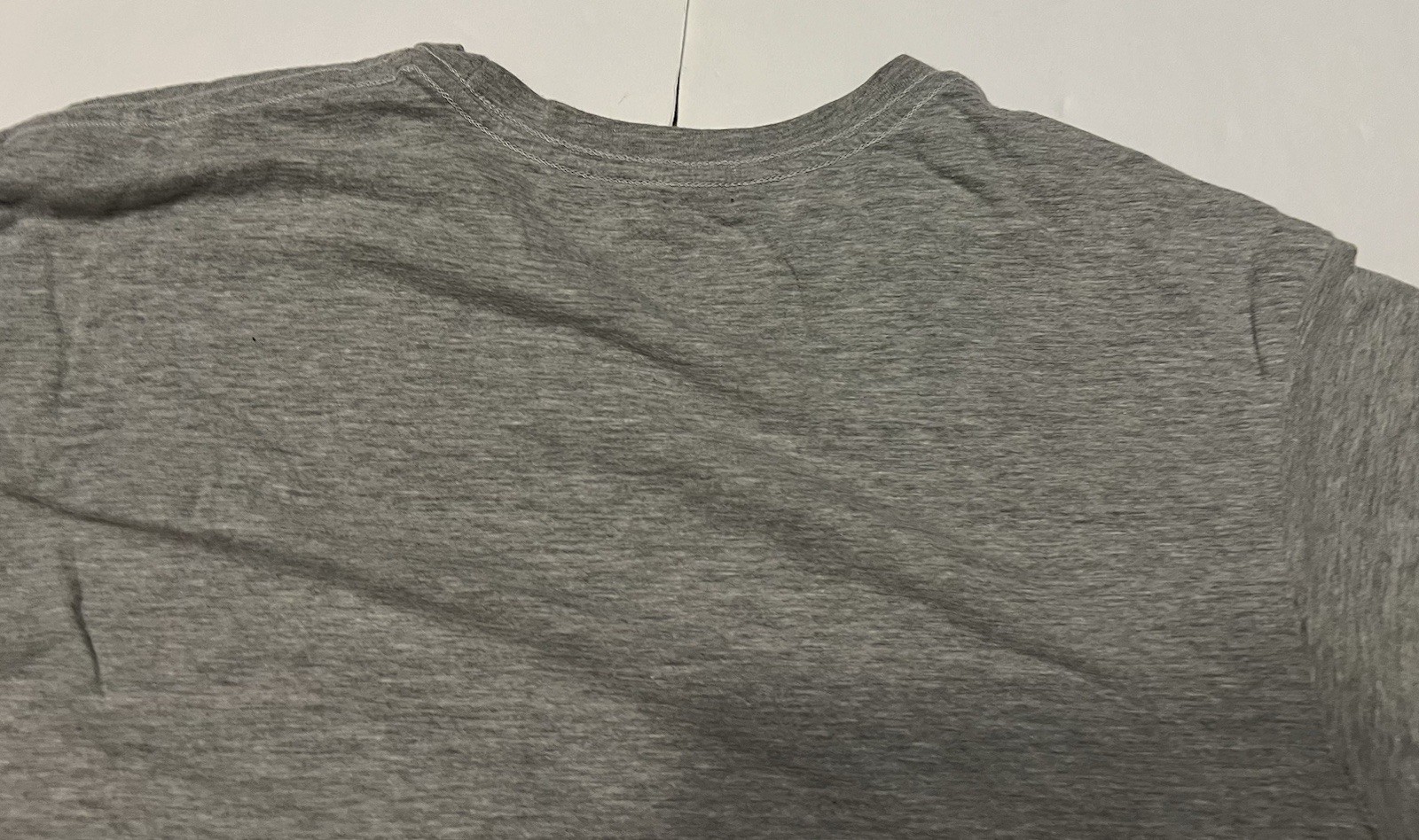 Arm The Animals Clothing Co. Gray Graphic Tshirt Large Short Sleeve Crew Neck
