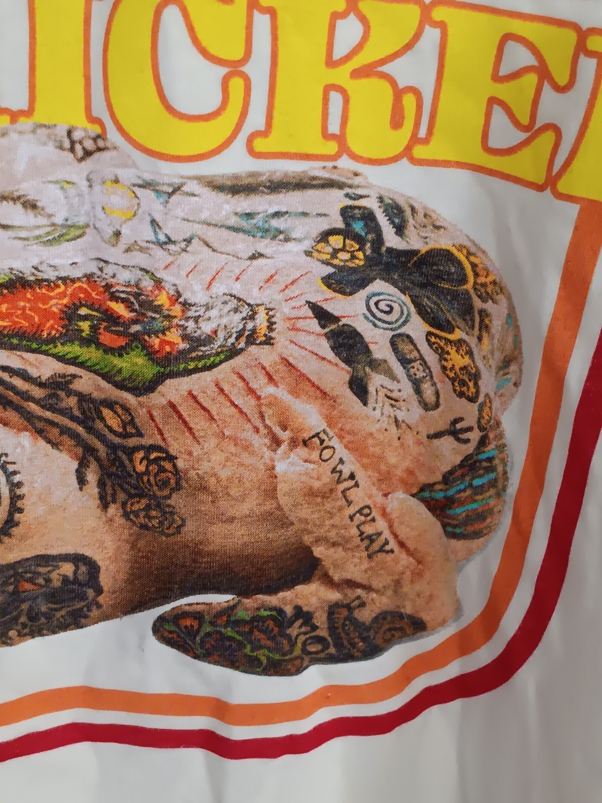 Omega Mart Ringer T-Shirt Tattoo Chicken Men’s Size M 100% Cotton Meow Wolf