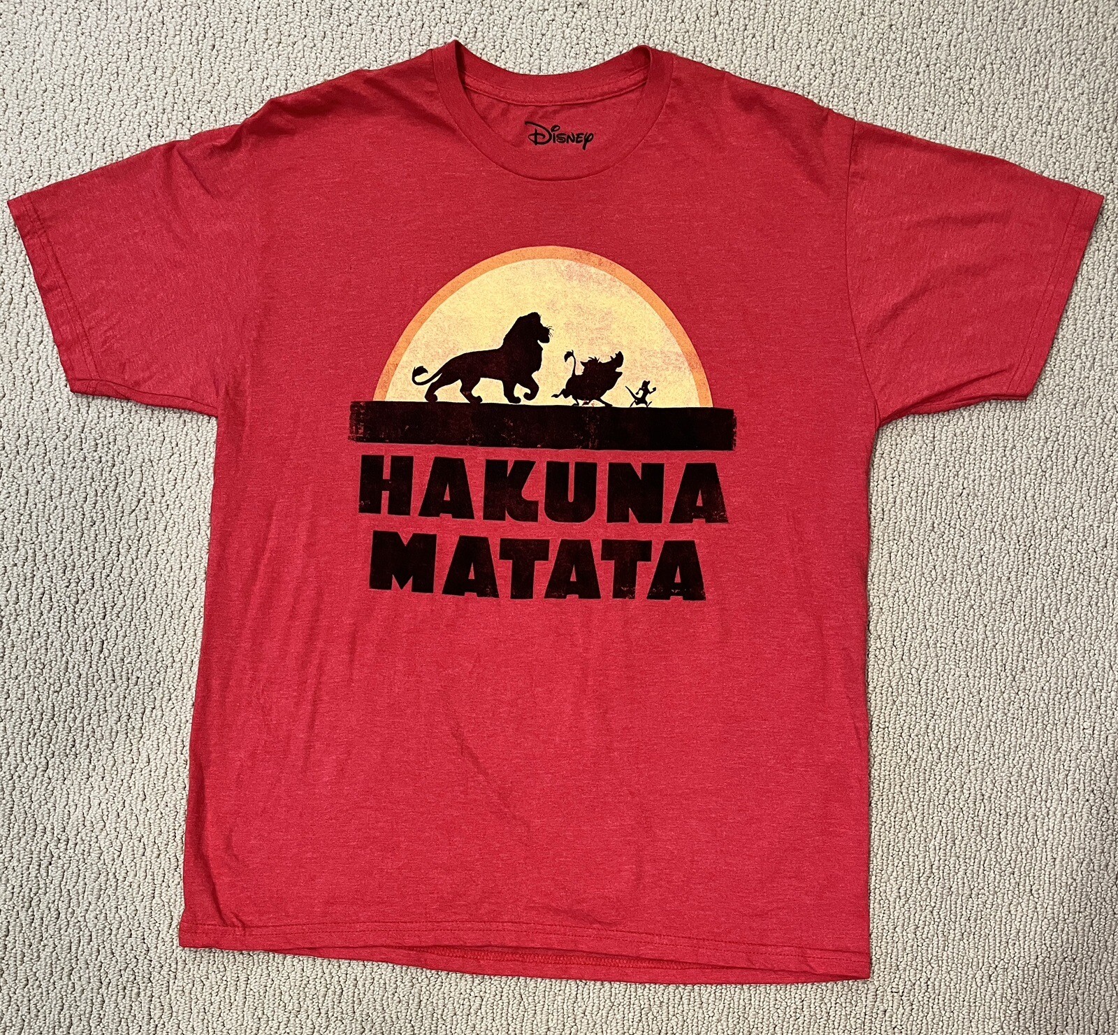 Disney Lion King T-Shirt Adult L Red Hakuna Matata Timon Pumba Simba