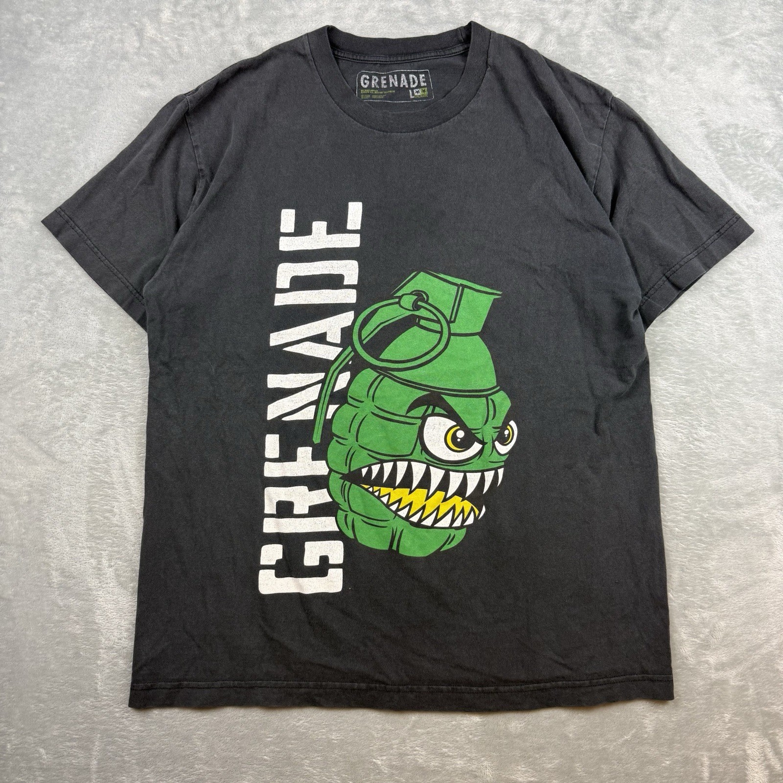 Grenade Grenade Graphic T-Shirt Men’s Large Black Military Streetwear