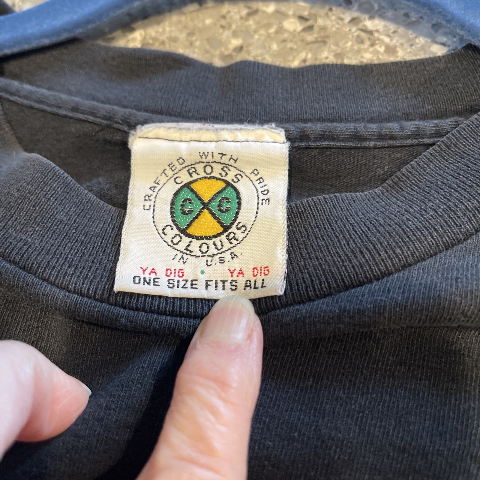 Vintage Cross Colours Shirt 90’s Single Stitch Black T-shirt Size M/L *See Pics*