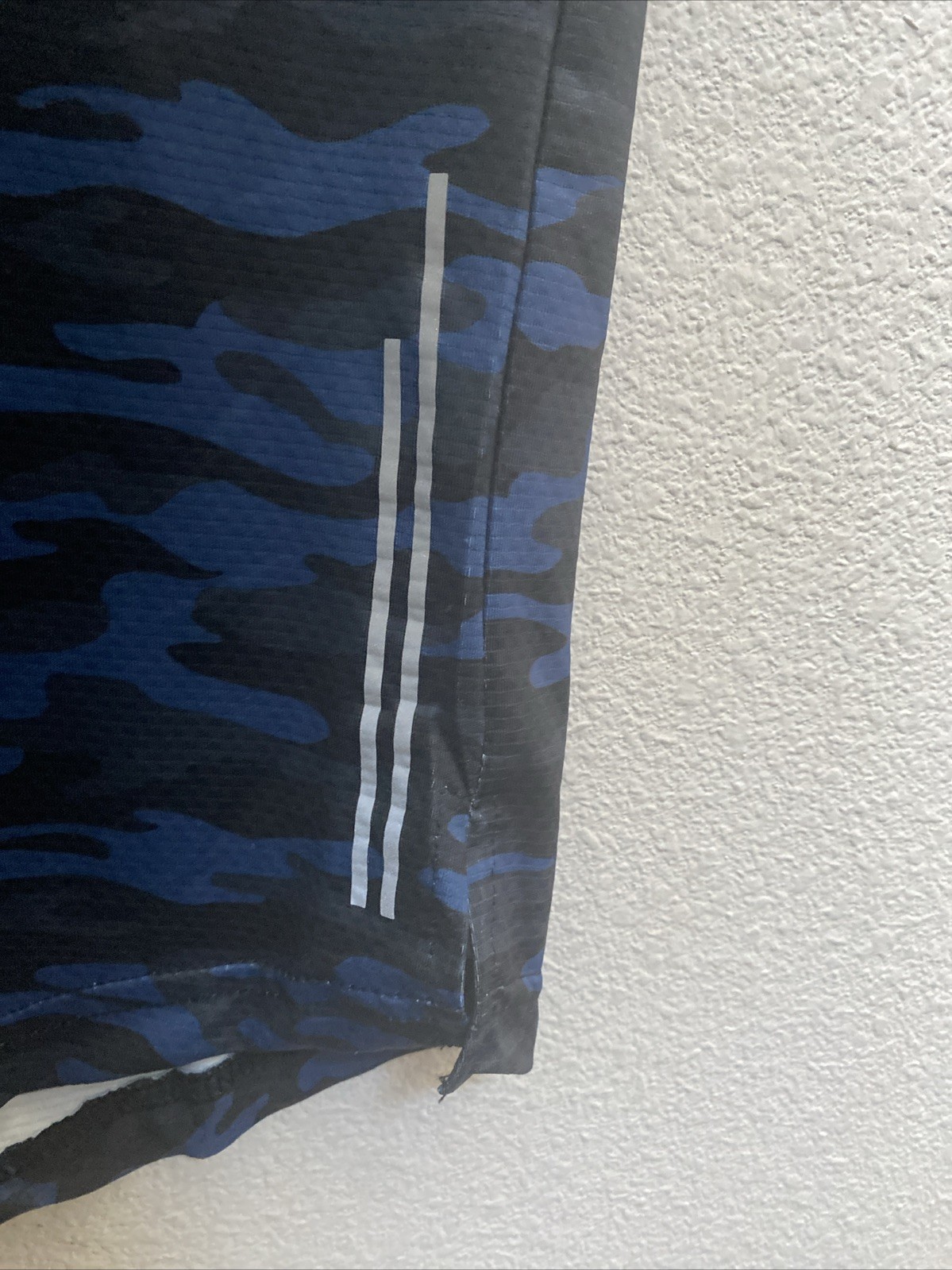 Kenneth Cole Active T Shirt Large Blue Camo Crew Neck Tech SS Tee NWT $49